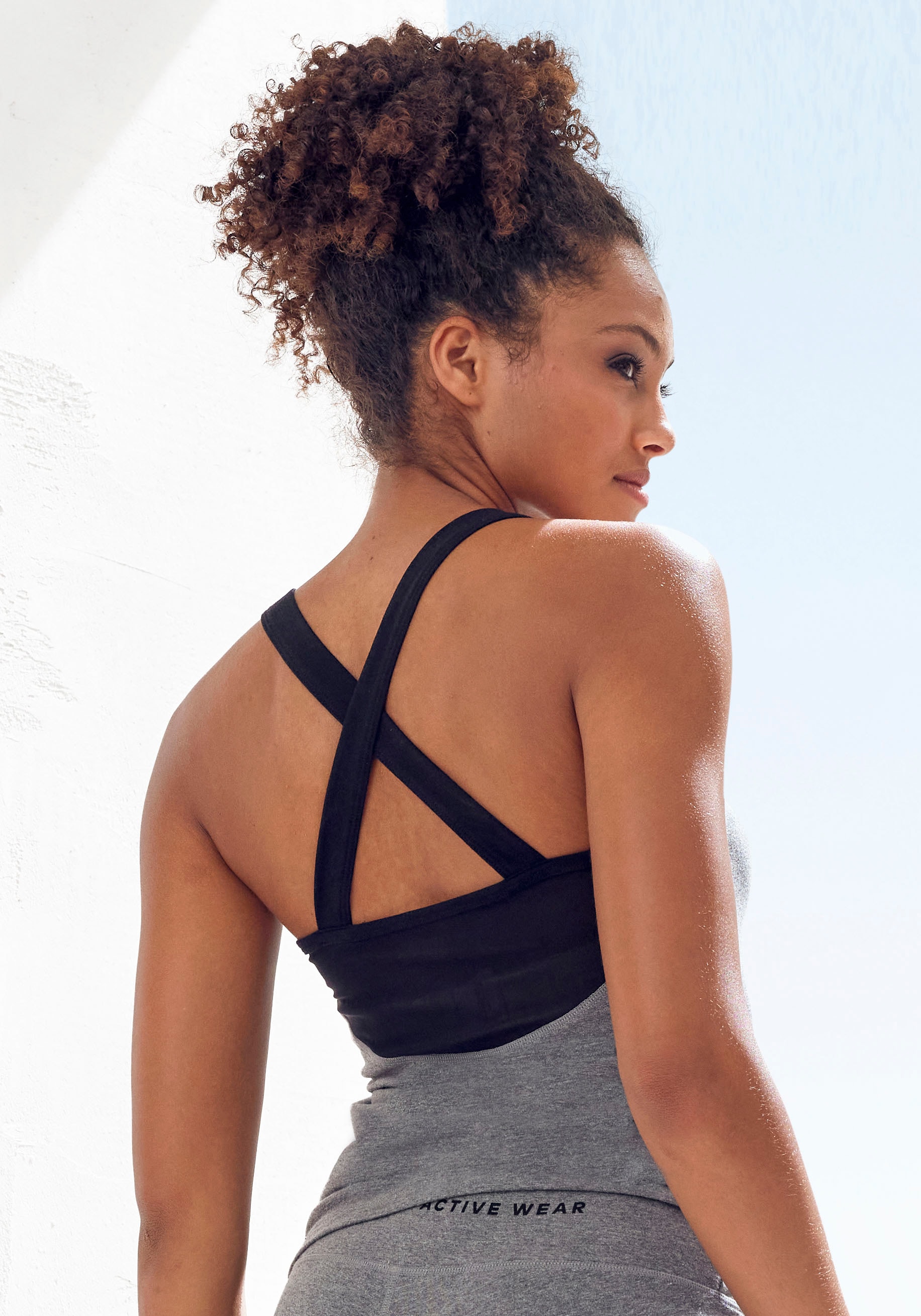Vivance active Funktionstop, mit gekreuzten elastischen Trägern