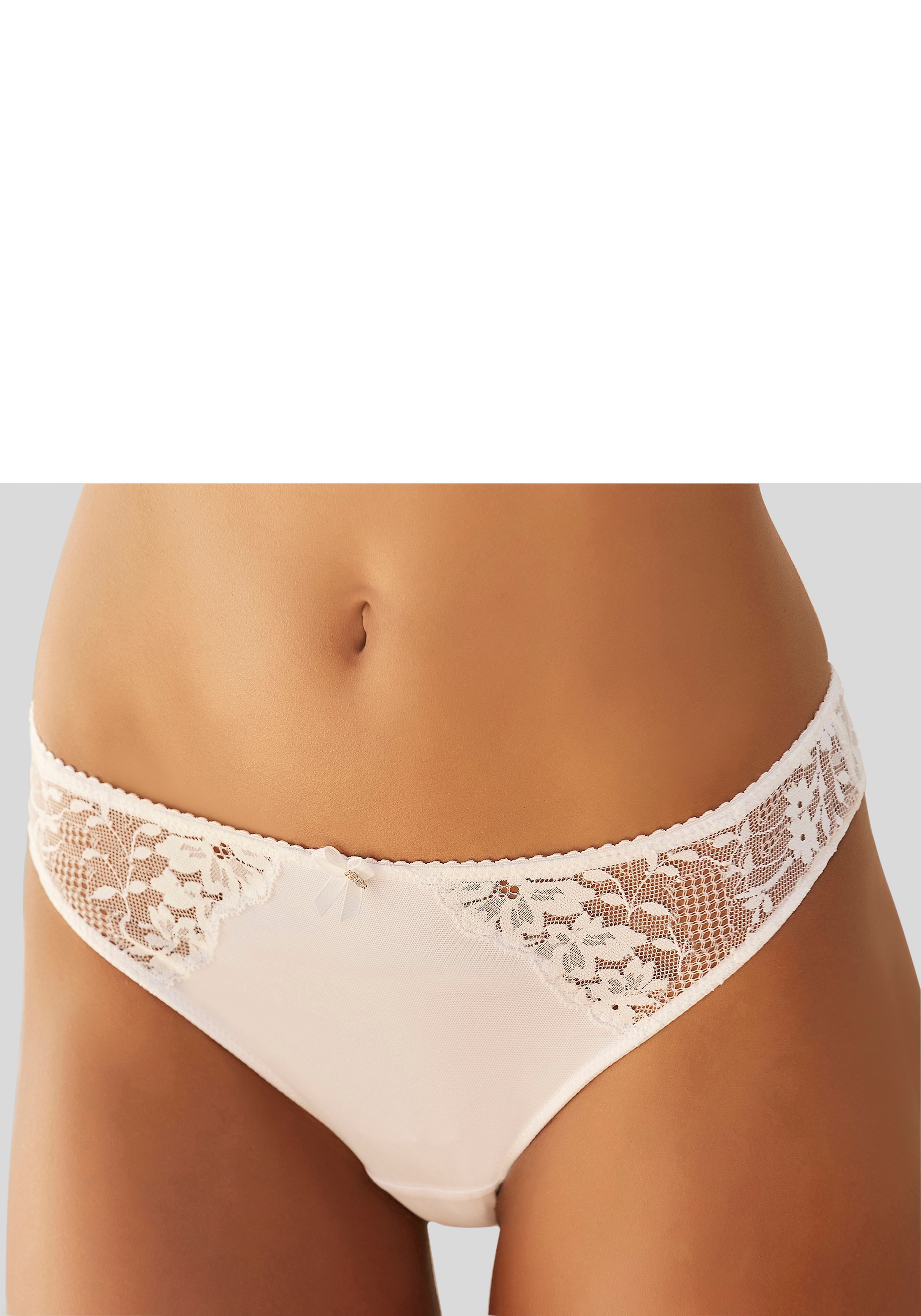 LASCANA Tanga, aus floraler Spitze in dezent transparenter Optik