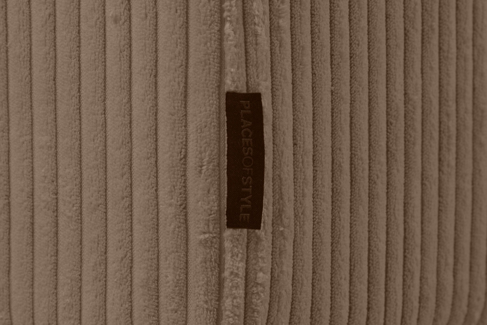 Places of Style Ecksofa »Pinto, 290 cm, Cord, Chenille, Lederoptik, Ottomane links / rechts«, mit Keder, schwarze Metallfüße, Wellenunterfederung