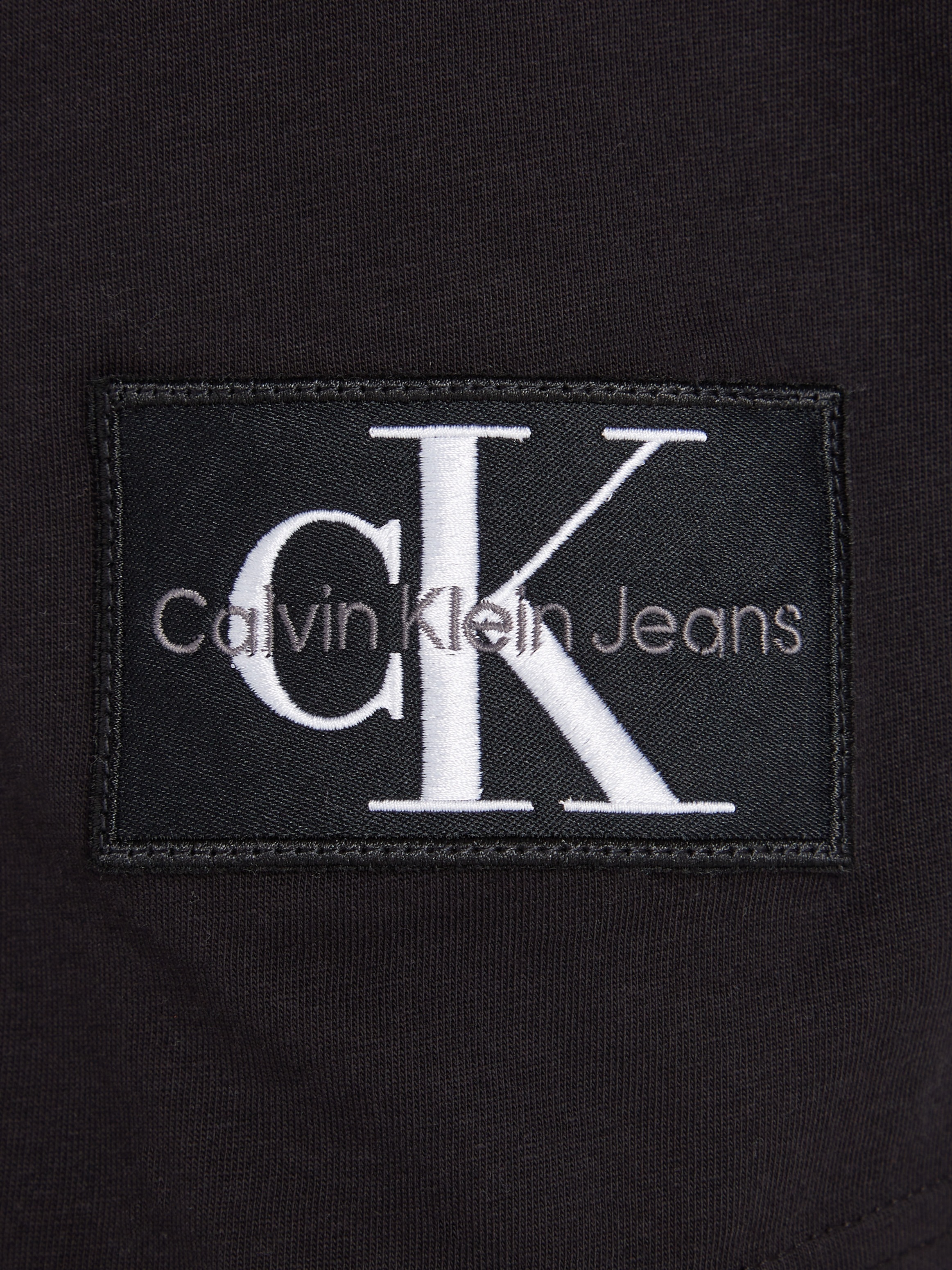 Calvin Klein Jeans T-Shirt »BADGE TURN UP SLEEVE«, mit Logopatch
