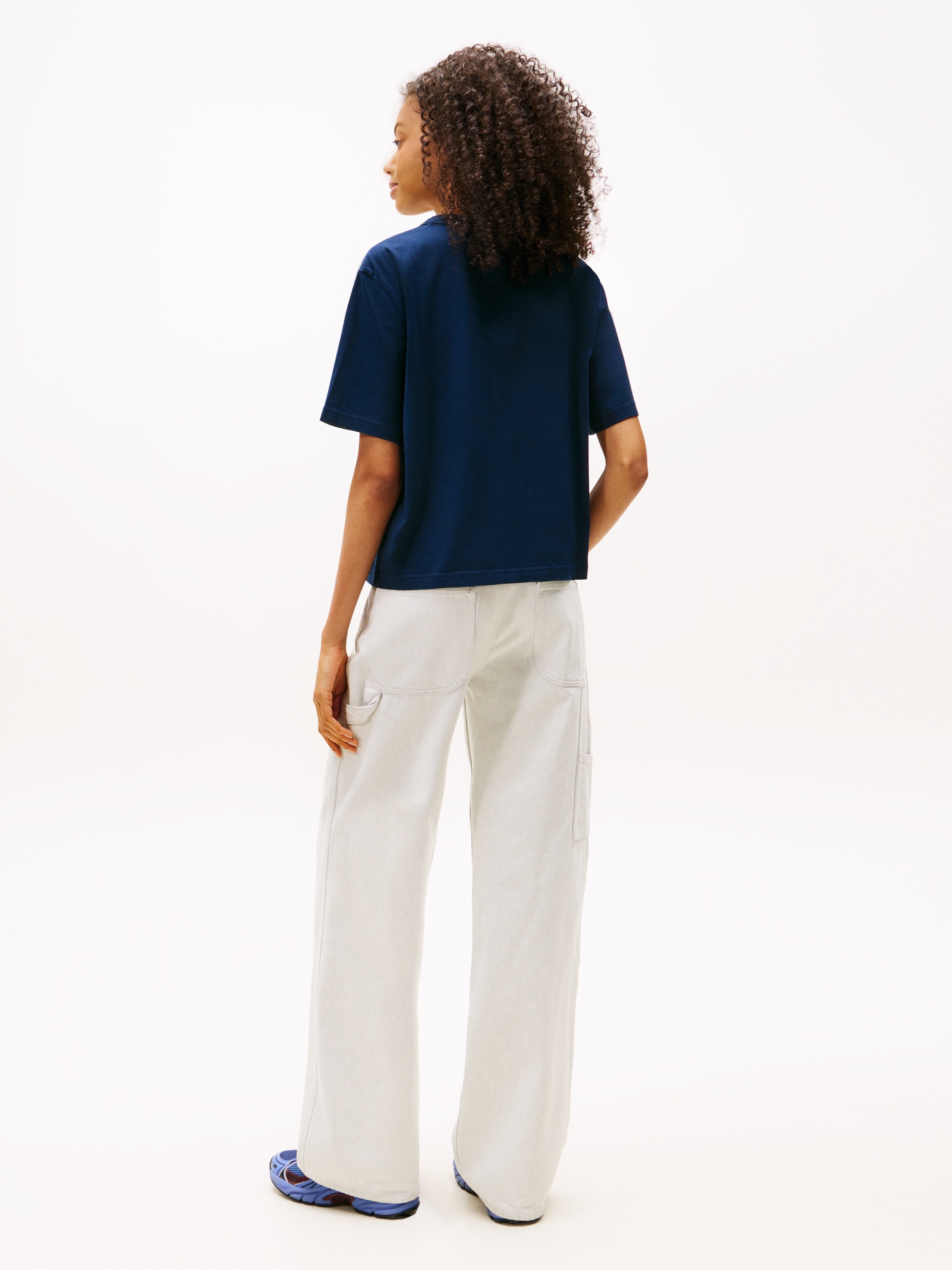 Tommy Jeans Kurzarmshirt »TJW BXY BADGE TEE EXT« im Boxy Fit
