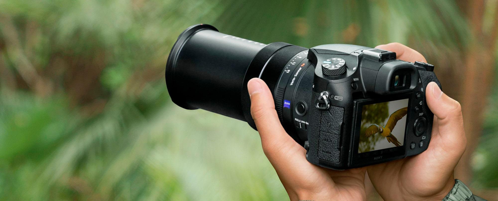 Sony Systemkamera »DSC-RX10M4«, 25 T*, MP, fachx online Vario-Sonnar bestellen Zoom, ZEISS® NFC-WLAN Gesichtserkennung, (Wi-Fi), opt. 20,1 Panorama-Modus