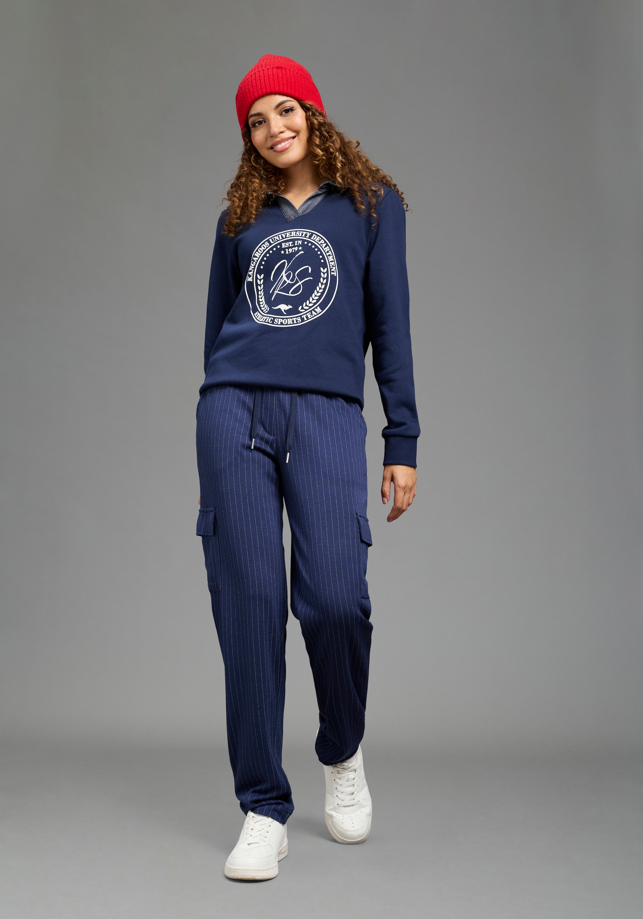 KangaROOS Sweatshirt , mit Polokragen und Blende, hüftlange Schnittform
