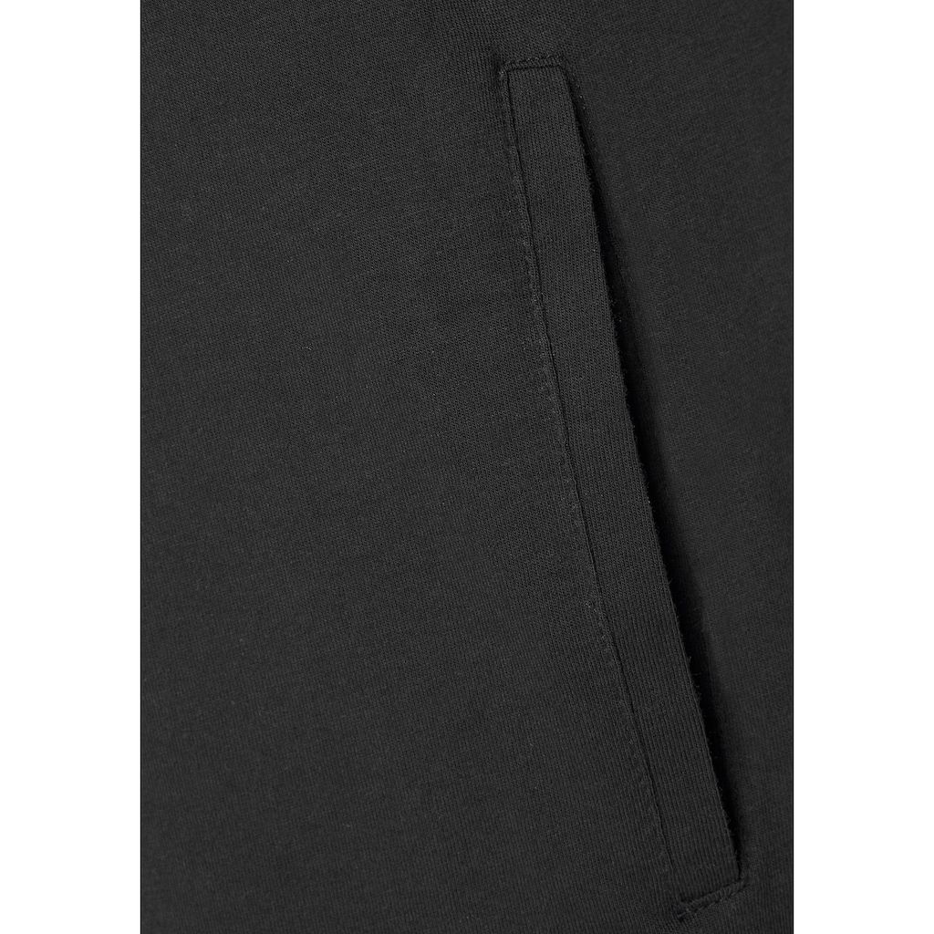 LASCANA Sleepshirt, mit 3/4-Ärmeln und kleinem Frontprint