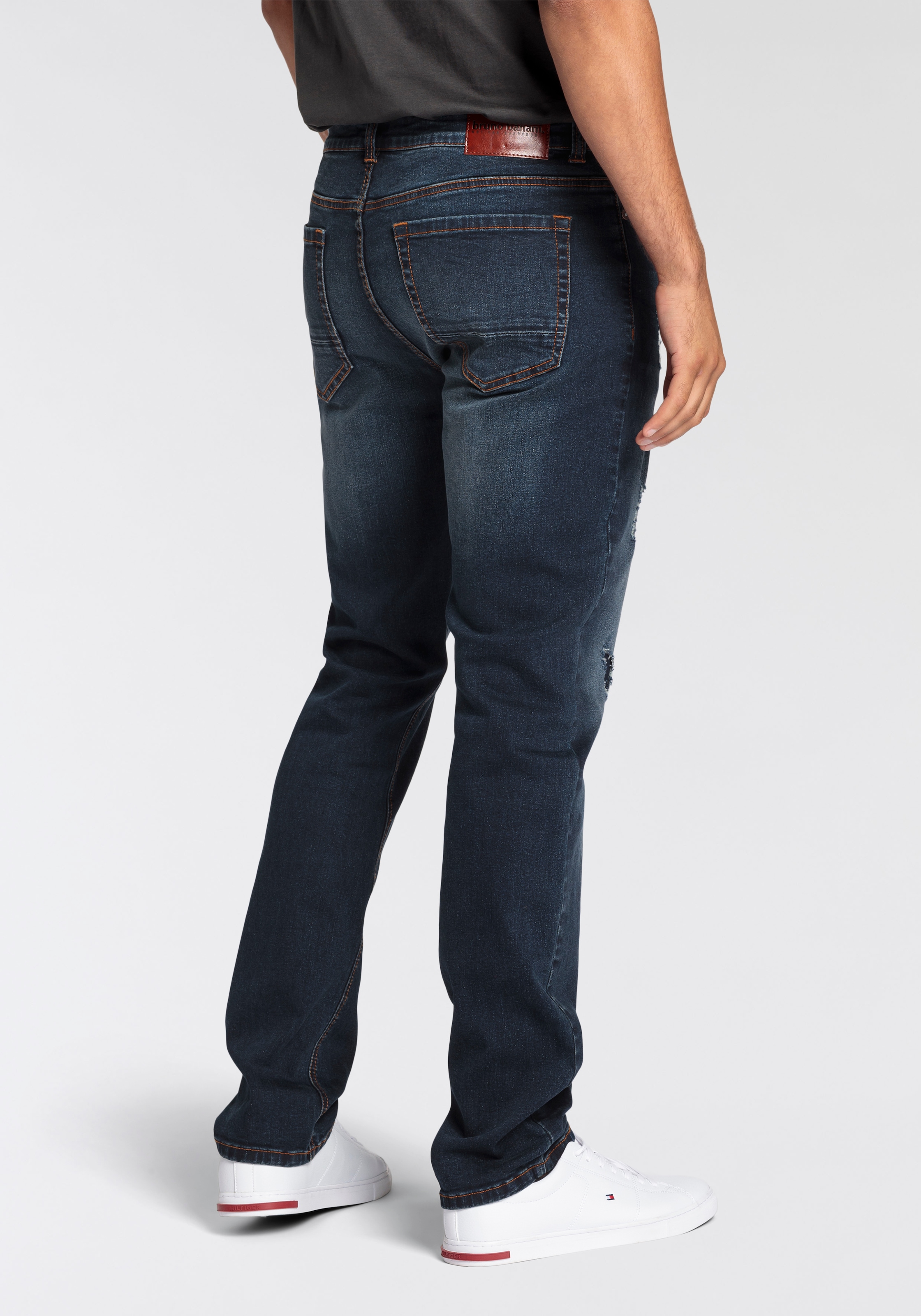 Bruno Banani Straight-Jeans »Hutch«, gerade Beinform, teilweise mit modischen Destroyed-Effekten