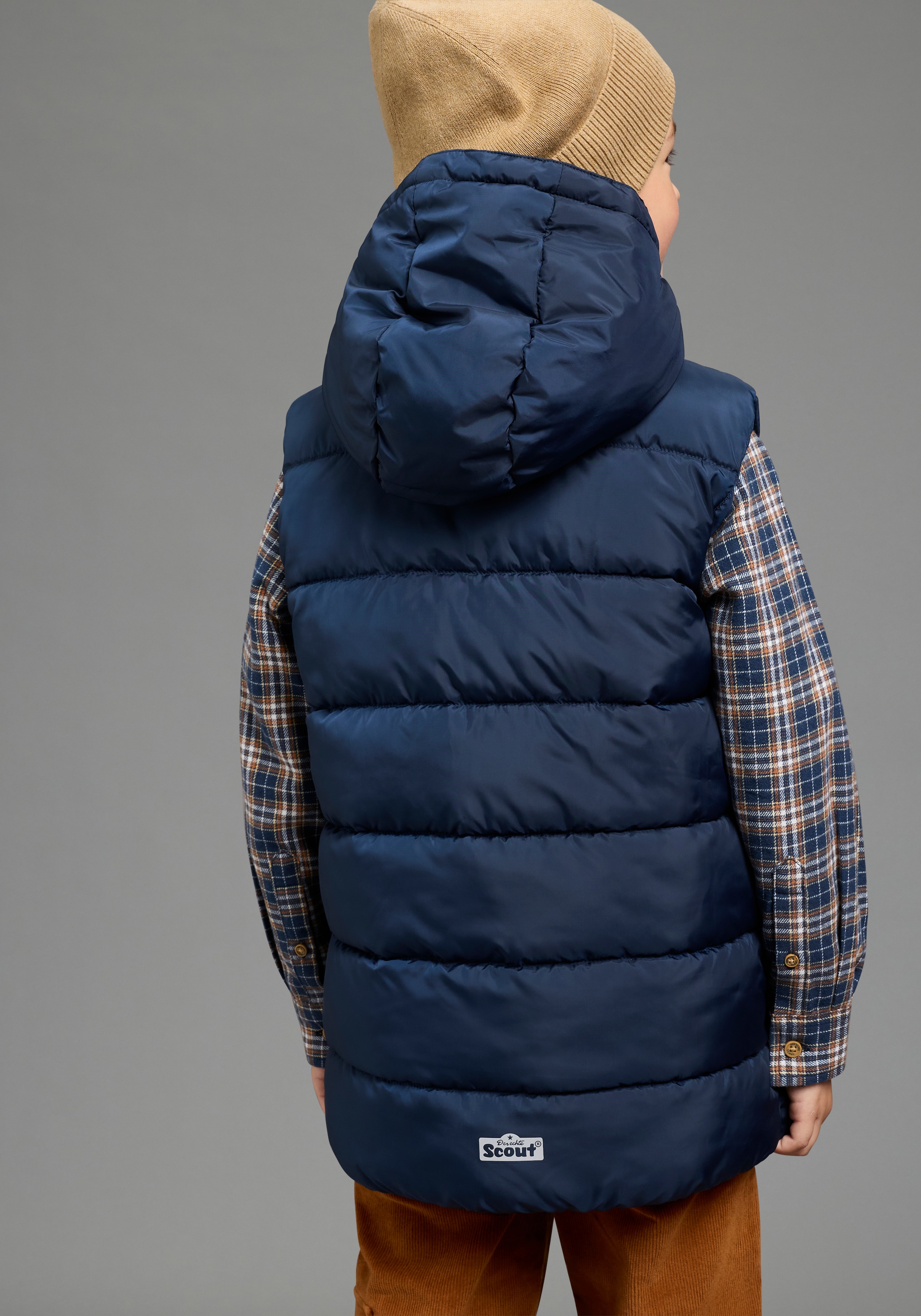 Scout Steppweste »Colorblocking Weste mit Farbeinsätzen und Fleecefutter« aus wärmendem und wasserabweisendem Material, mit Kapuze
