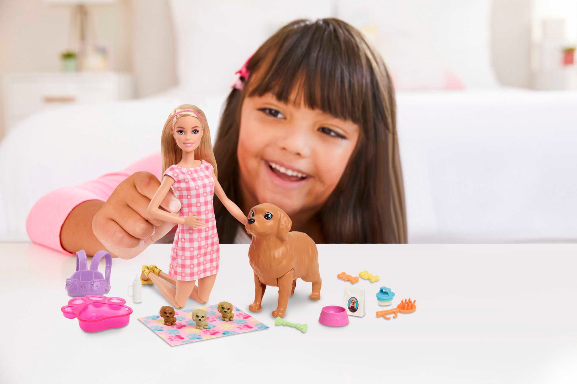 Barbie Anziehpuppe »Puppe (blond) mit Hund & Welpen«