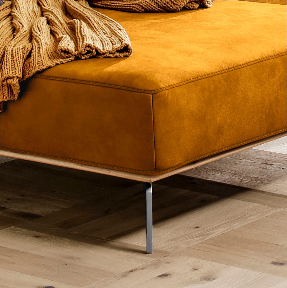 W.SCHILLIG Ecksofa »run, Designsofa mit tollem Sitzkomfort, L-Form«, mit elegantem Holzsockel, Füße in Chrom glänzend, Breite 279 cm