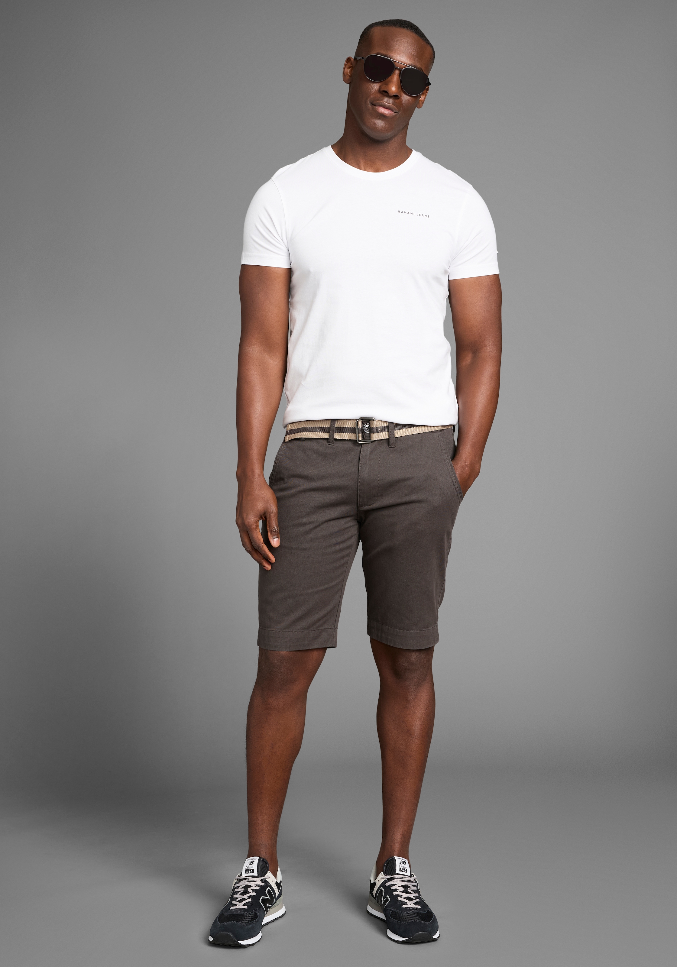 Bruno Banani Chinoshorts, inklusive Gürtel