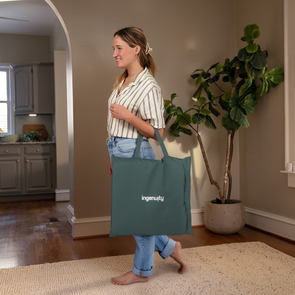 ingenuity Babywippe »Stow & Go™ Compact Folding Bouncer« bis 9 kg mit Vibration