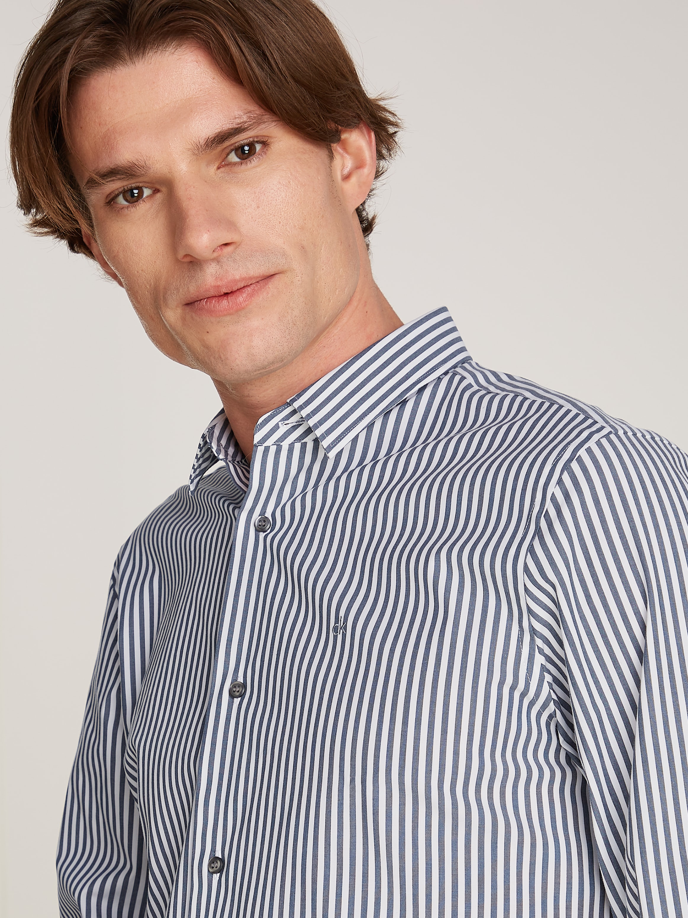 Calvin Klein Langarmhemd »POPLIN STRETCH STRIPE SHIRT« mit Streifenmuster und Logostickerei