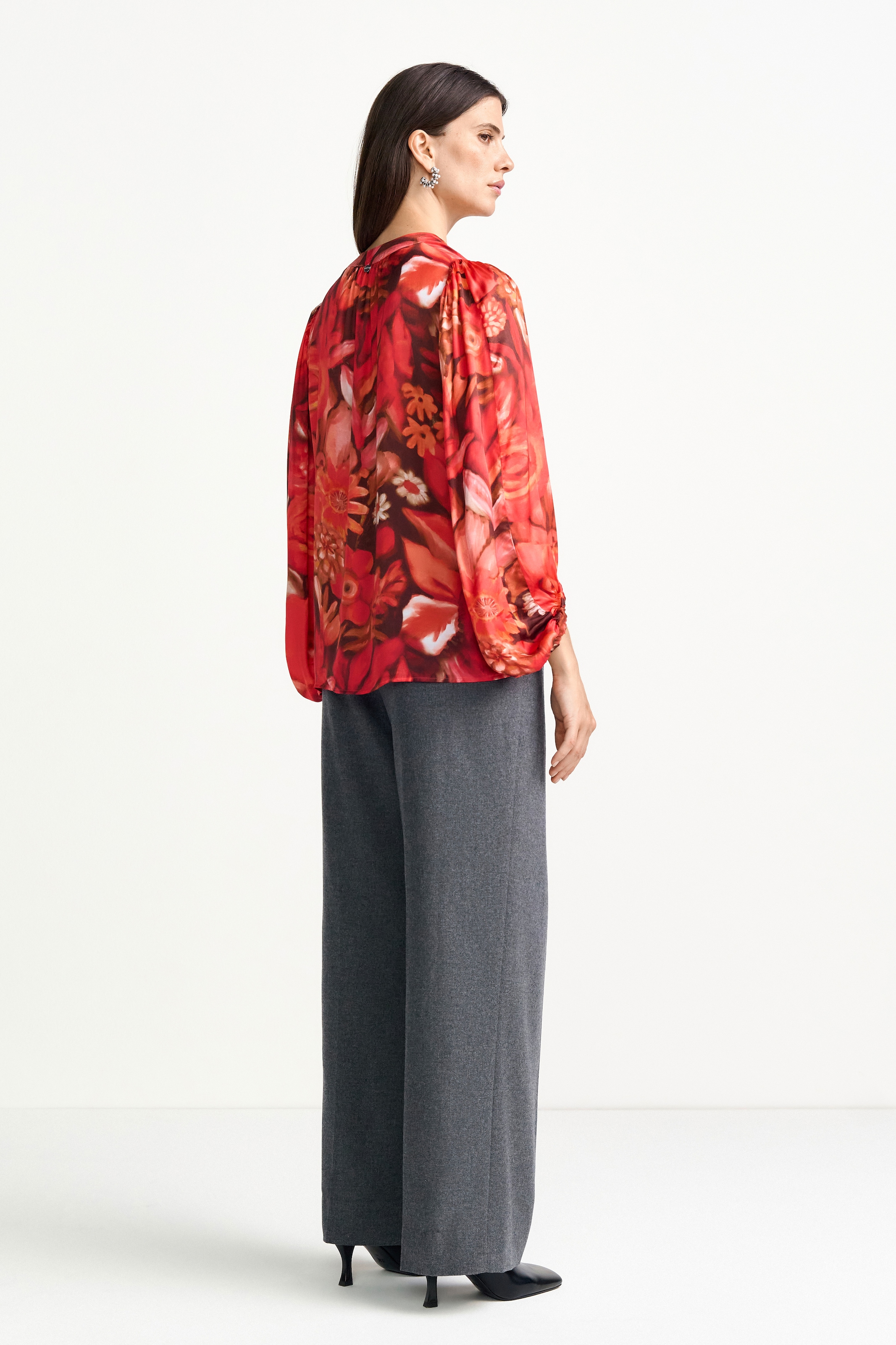 RICHROYAL Langarmbluse mit Blumenprint, V-Ausschnitt, lockere Passform