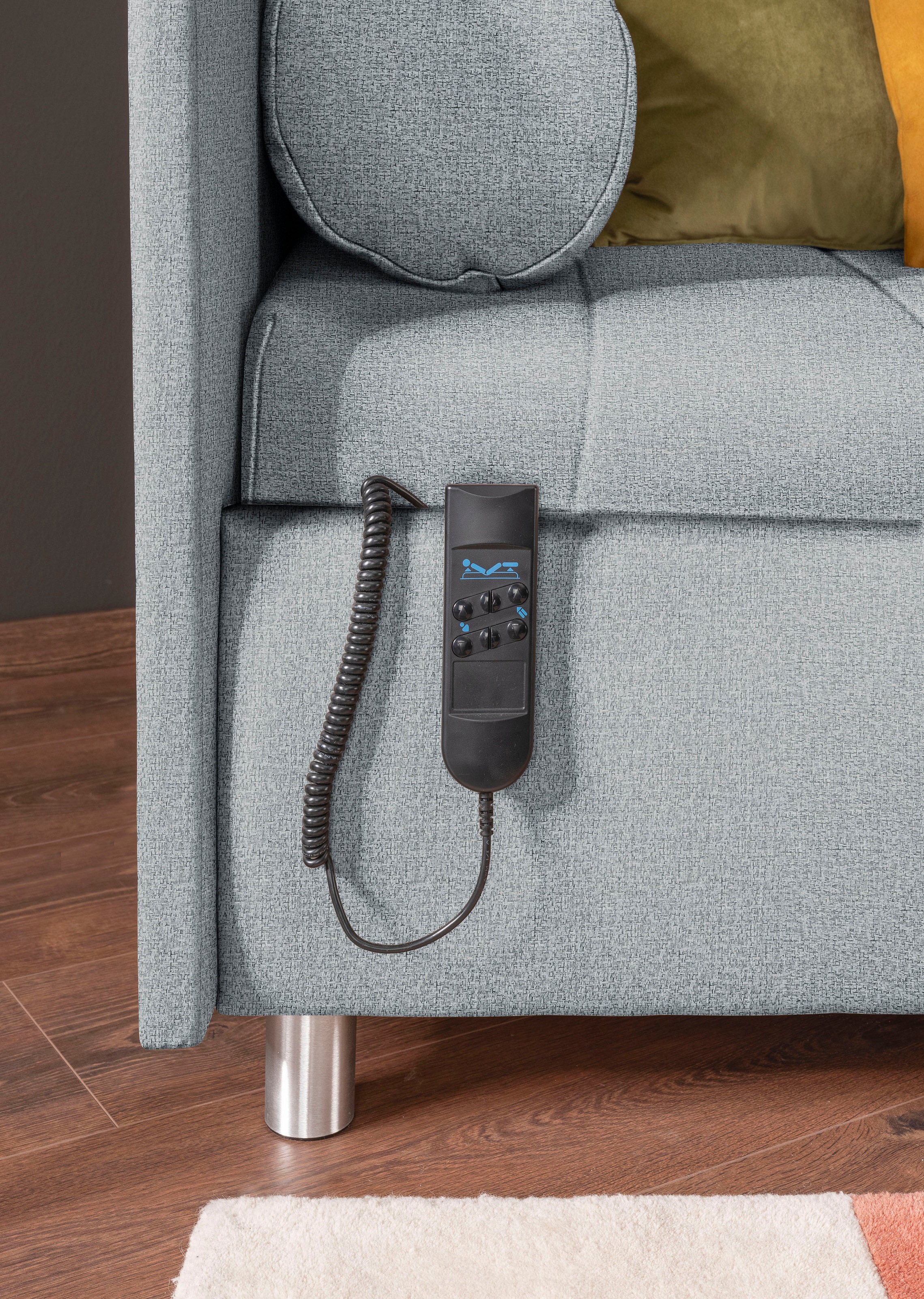 alina Schlafsofa »Kiana«, Liegefläche 90/200 cm oder 100/200 cm, Bettkasten, Zierkissen-Set