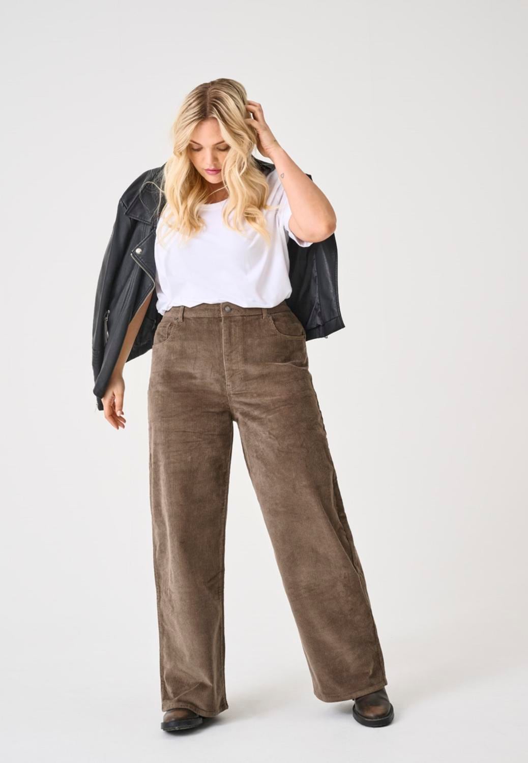ONLY CARMAKOMA Cordhose »CARHOPE GLOBAL EX HW WIDE CORD PNT NOOS«  Baumwollmischung, High Waist