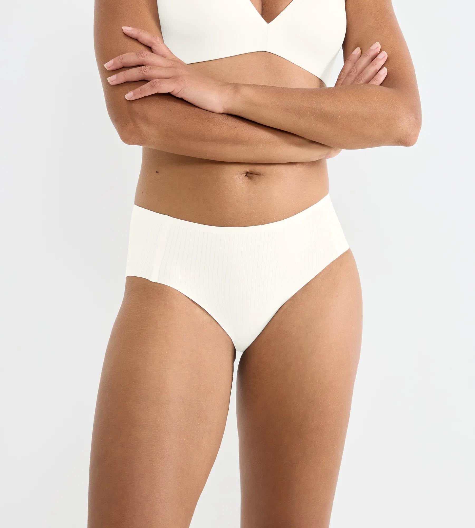 sloggi Hipster »ZERO Feel Pure« dezenter Streifeneffekt, nahtlos, Stretch