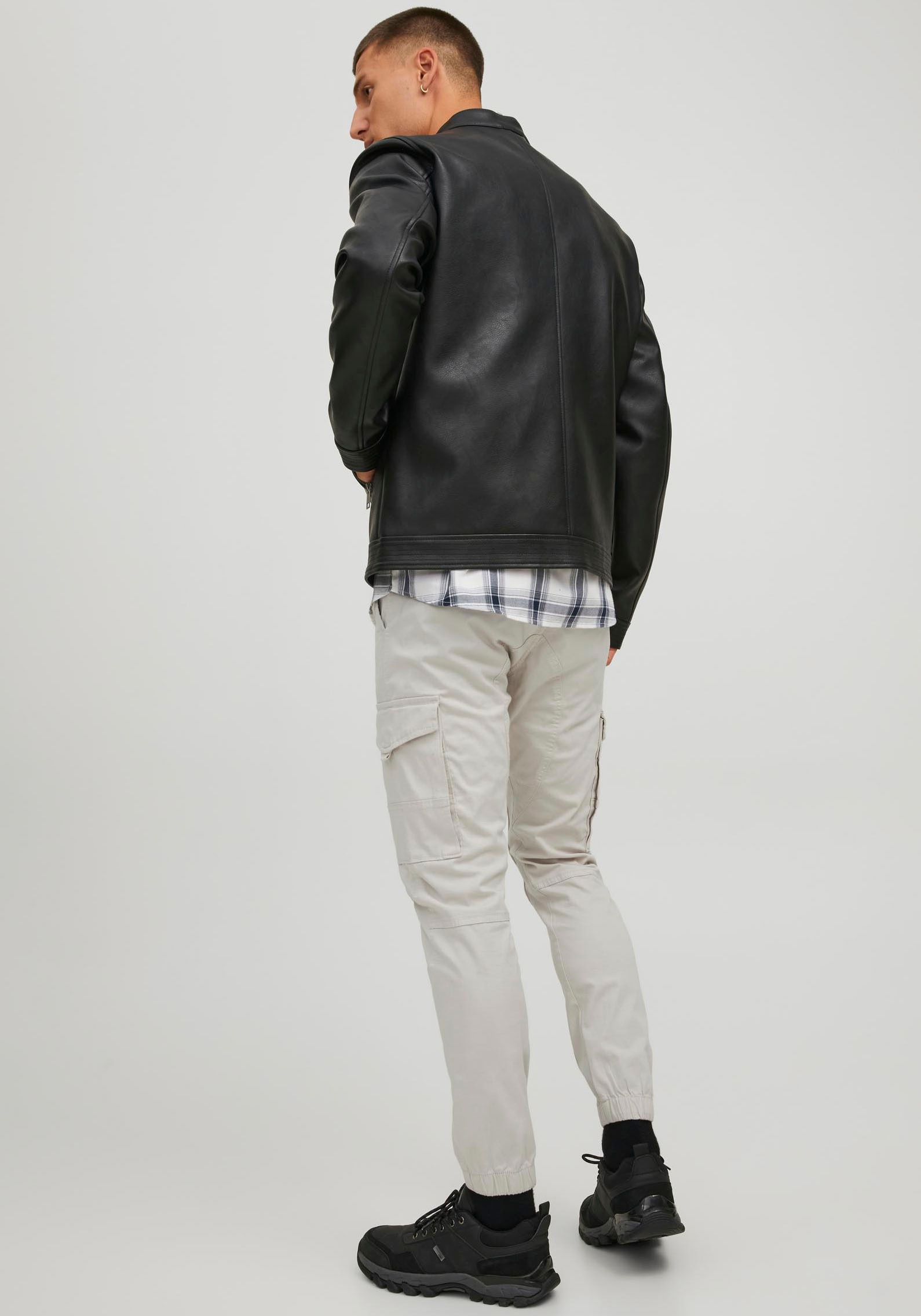 Jack & Jones Cargohose »JPSTPAUL JJFLAKE CARGO NOOS«  mit Beintaschen