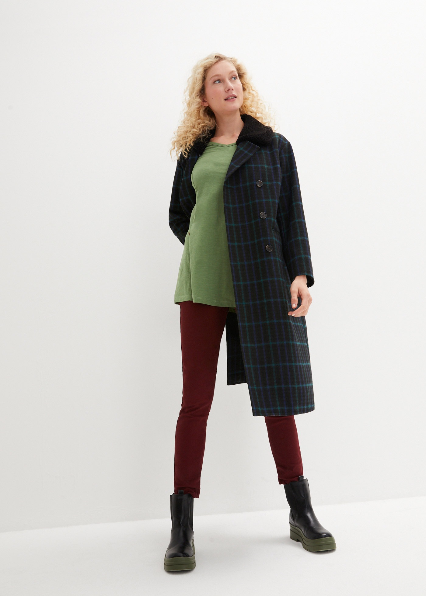 bonprix Longshirt A-Linie, mit dekorativen Knöpfen, aus Baumwolle, Casual Stil