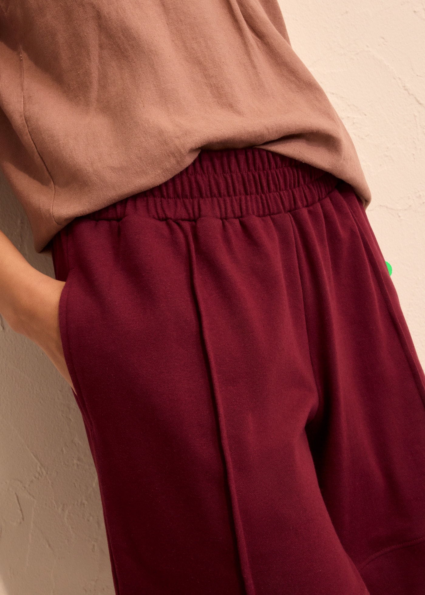 bonprix Sweatshorts  aus Baumwolle und Polyester, hochgeschnittener, elastischer Bund