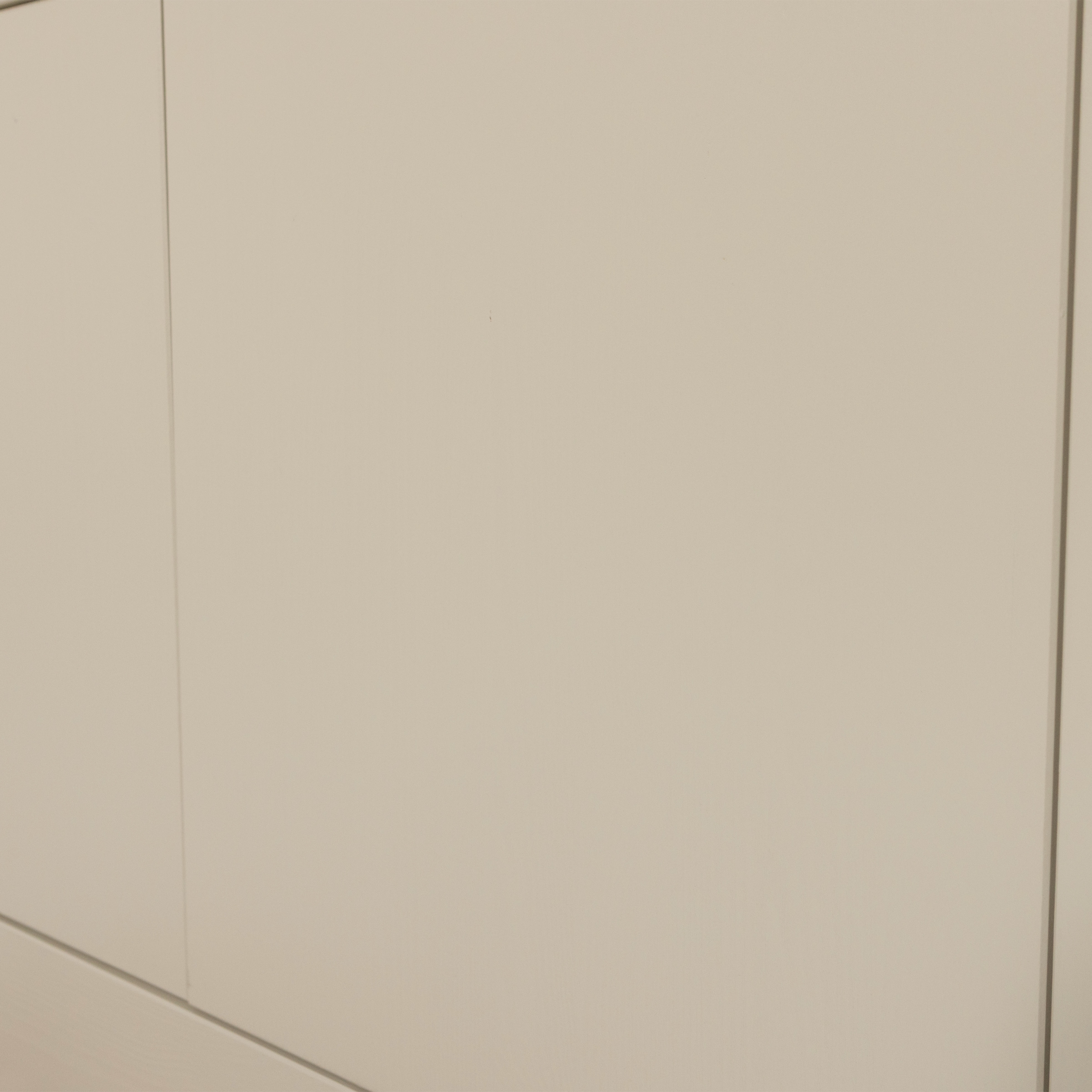 WOOOD Wandregal »Wallcover FSC®-Mix Massivkiefer mit Push-to-open B117 x T31 x H229 cm« Gespiegelt montierbar, Tragkraft 30 kg pro Einlegeboden,