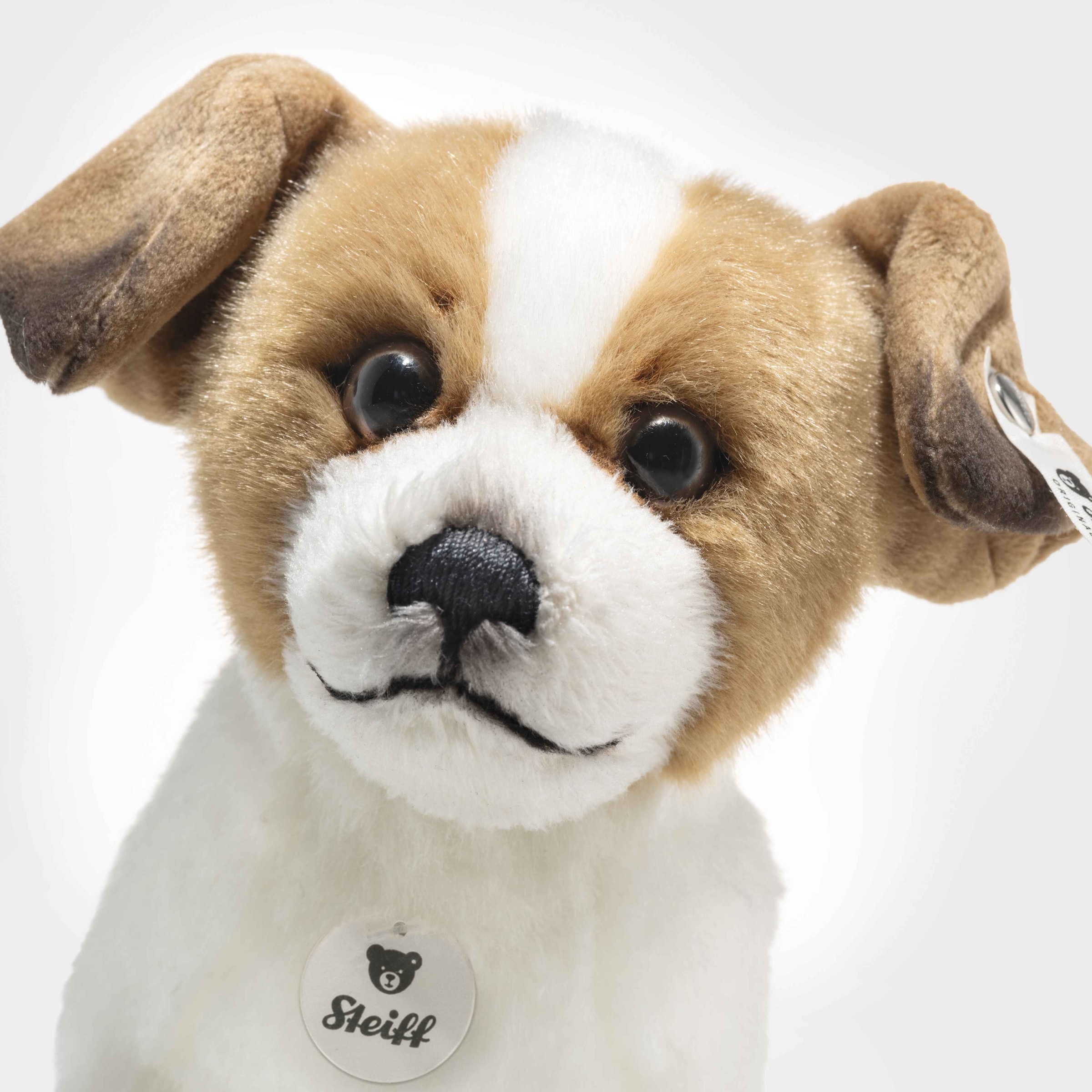 Steiff Kuscheltier »Terrie Hund, 17 cm, weiß/braun, stehend«