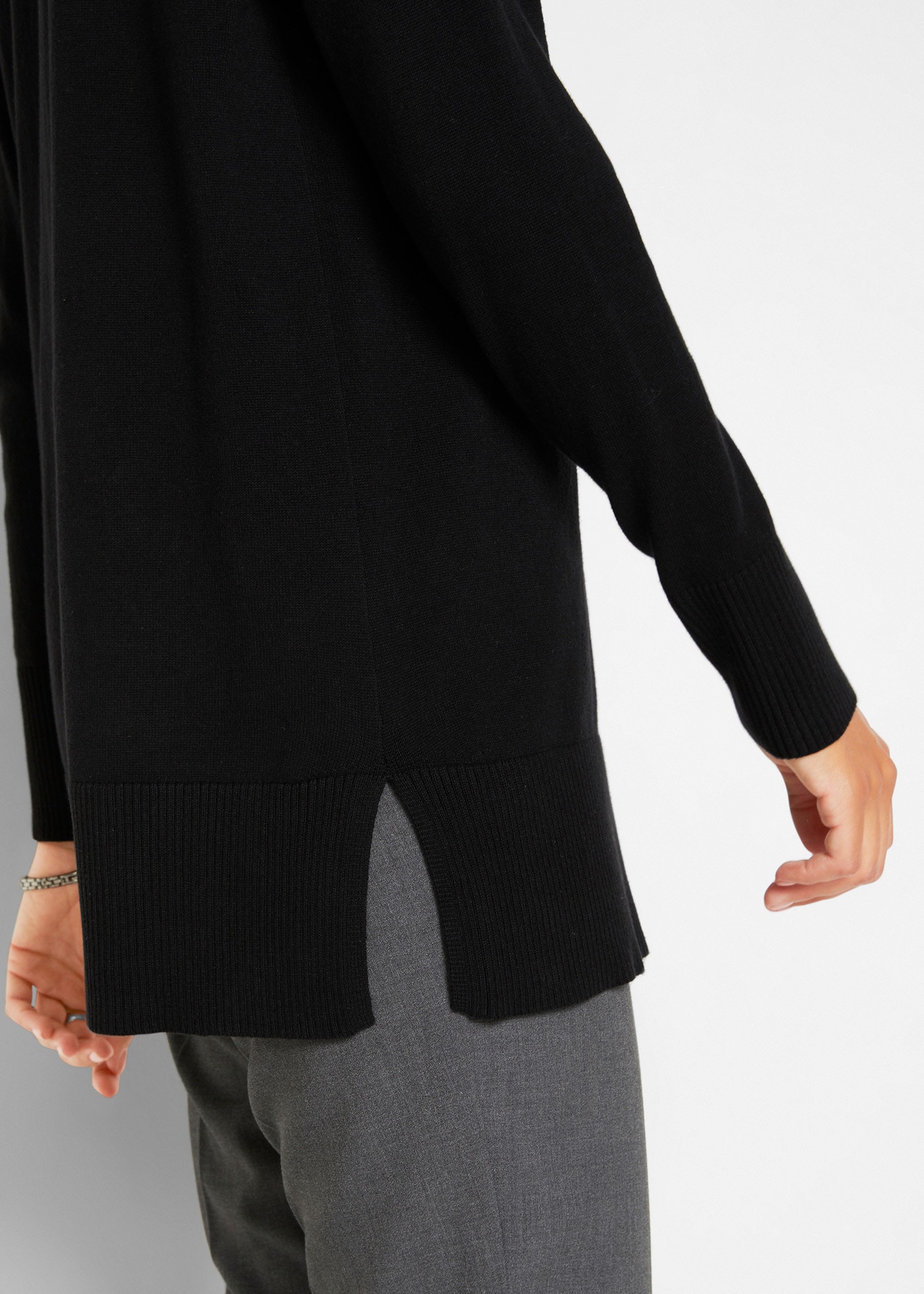 bonprix Longpullover »Long-Pullover« Feinstrick-Baumwollmischung, mit V-Ausschnitt, mit Seitenschlitzen