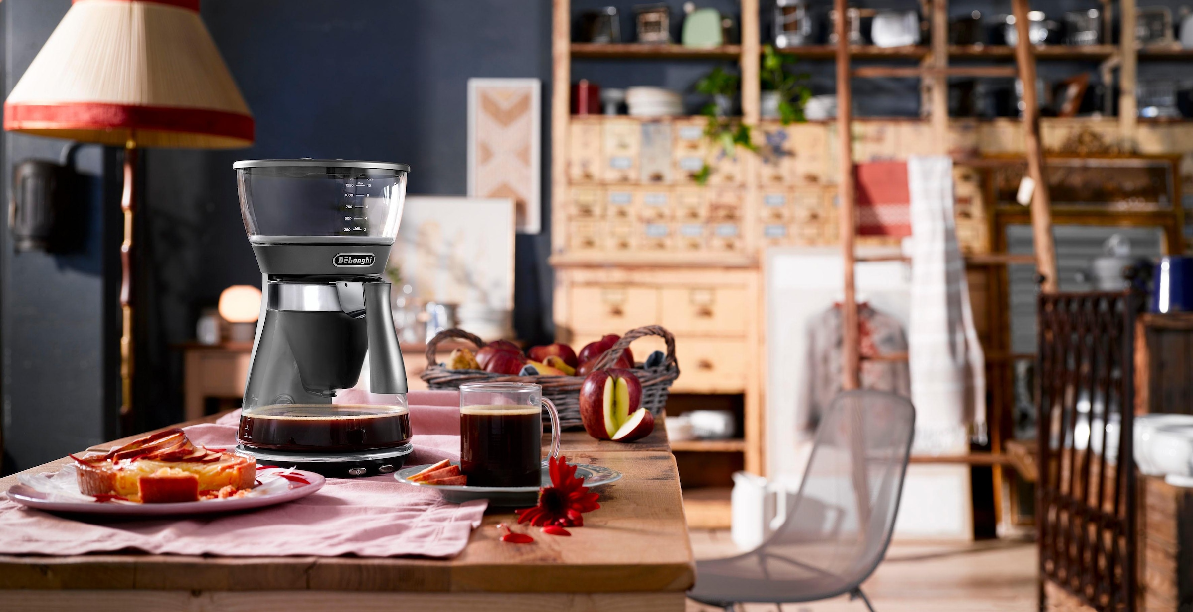 De'Longhi Filterkaffeemaschine »Clessidra ICM 17210«, 1,25 l Kaffeekanne, Papierfilter, nach zertifiziertem ECBE Standard
