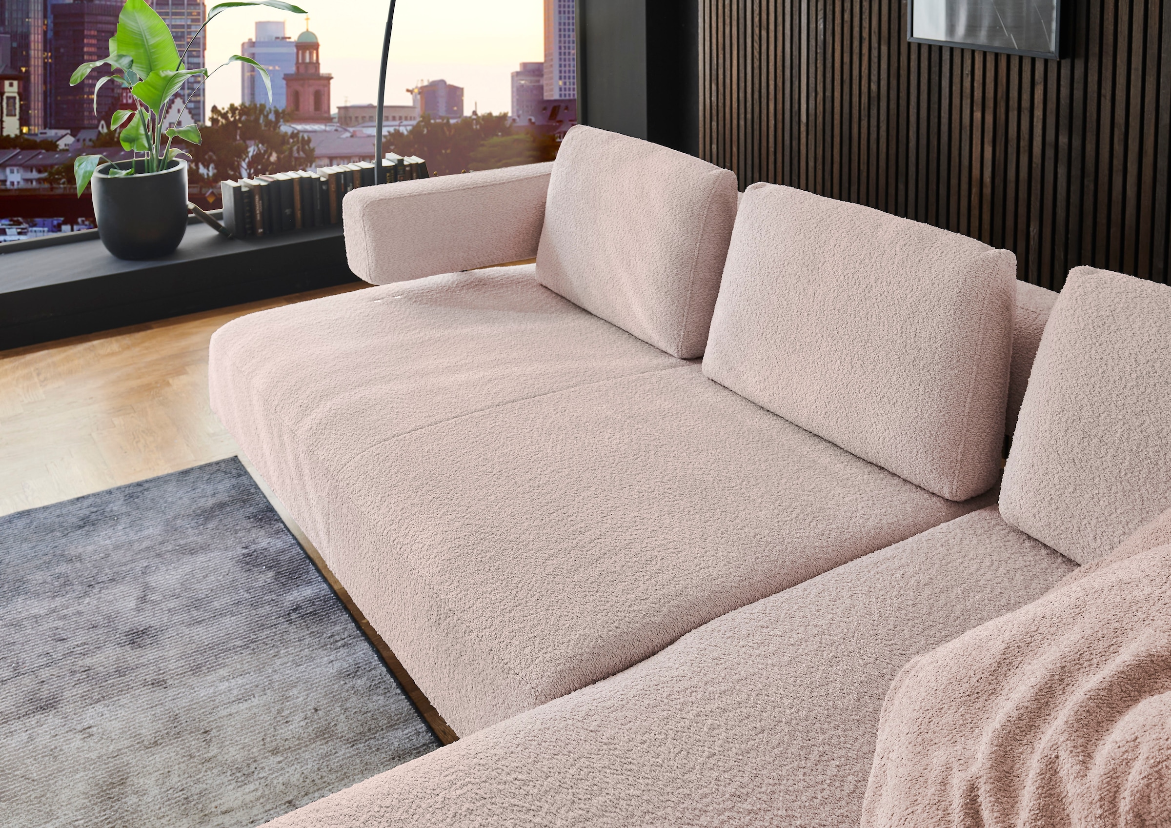 HUKLA Ecksofa »HU-HP18064 L-Form«, (Set), Optional mit motorischer Vorziehbank, stylische Reling