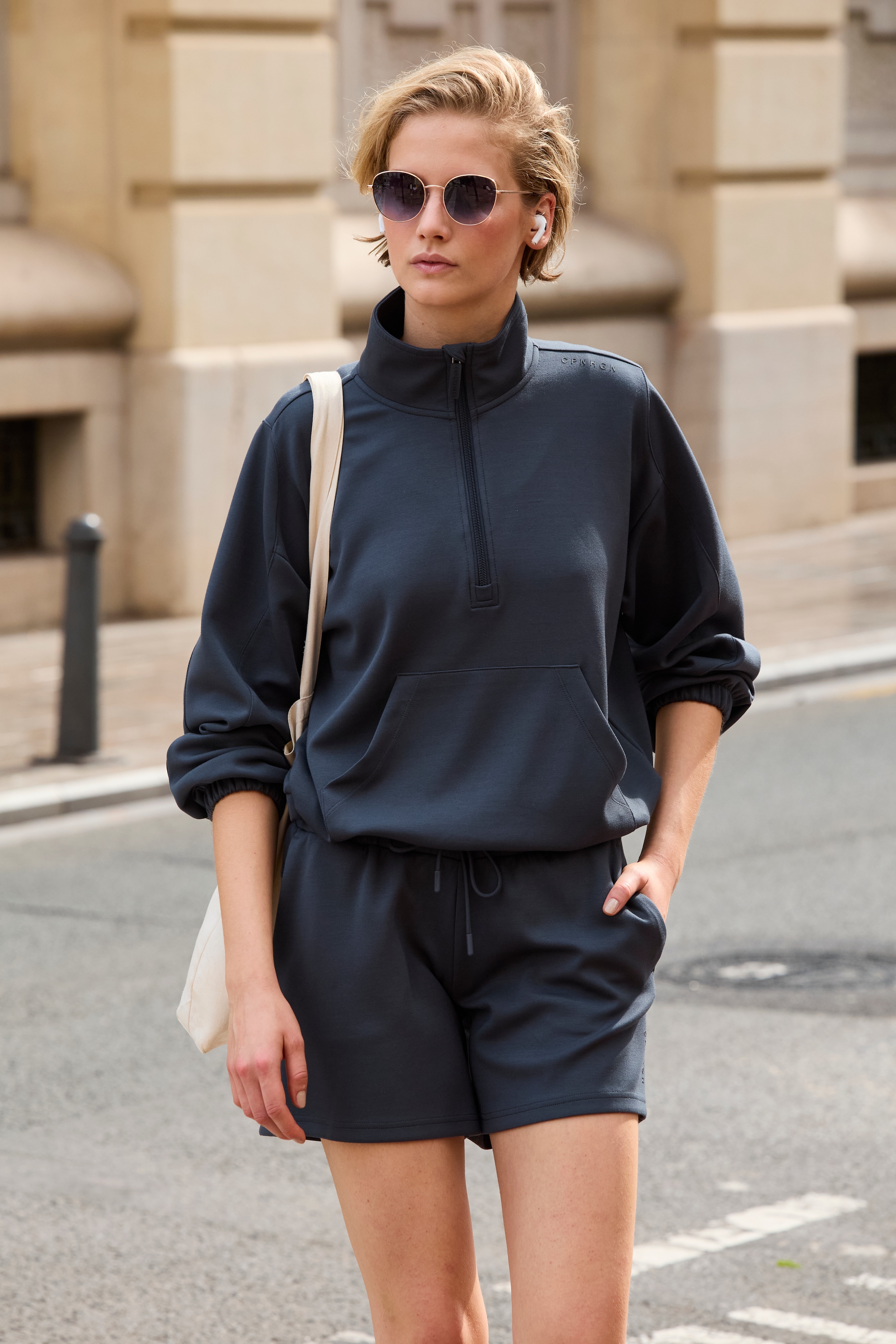 Copenhagen Studios Sweatshorts, aus hochwertigen Material