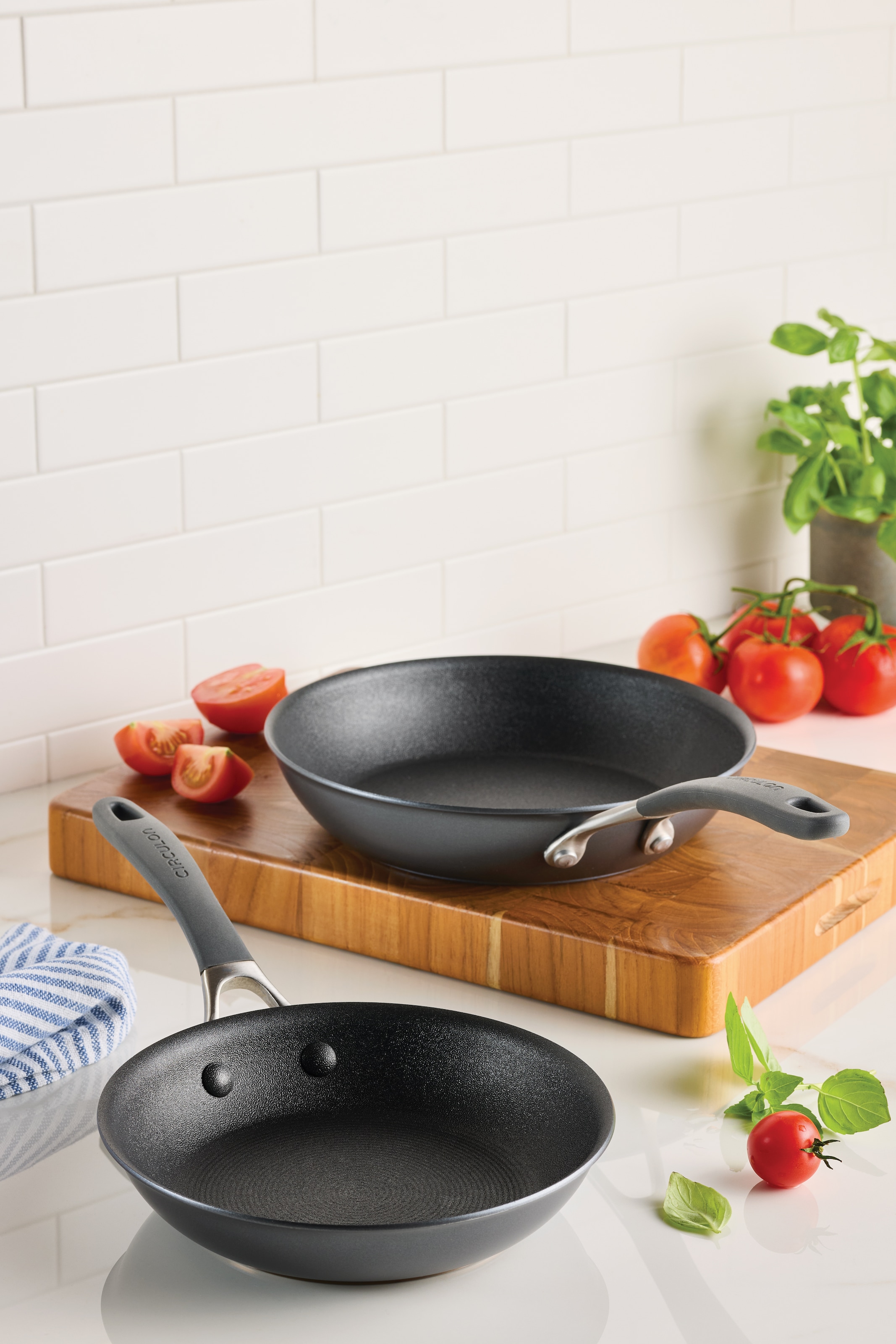 Circulon Bratpfanne »Circulon A1 Pfannenset 2tlg.« Aluminium Set, 2 tlg. Sehr widerstandsfähige Antihaftbeschichtung