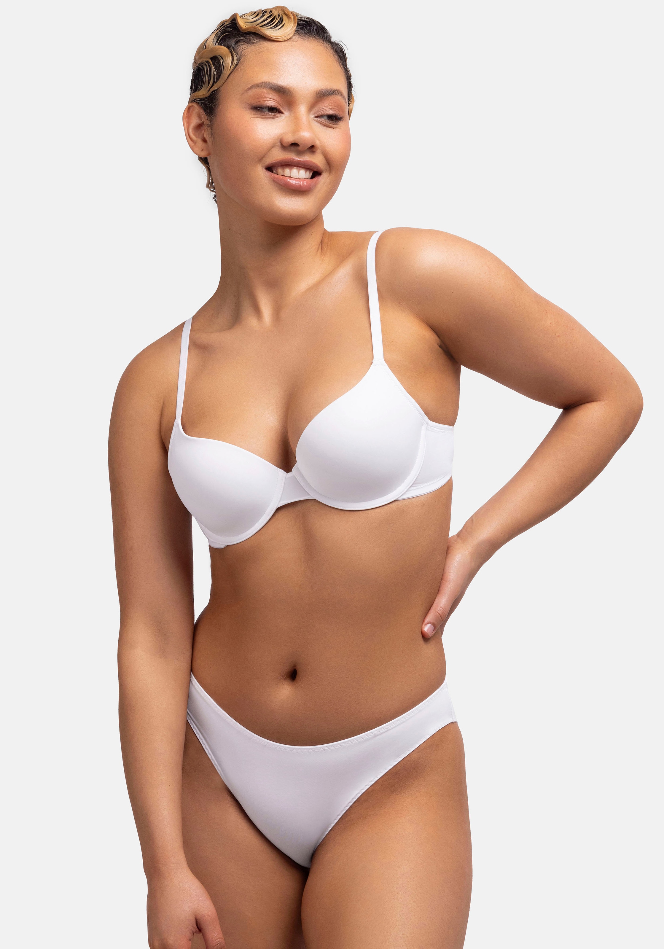 Dorina Bügel-BH »Michelle« leicht gepolstert, weicher Stoff