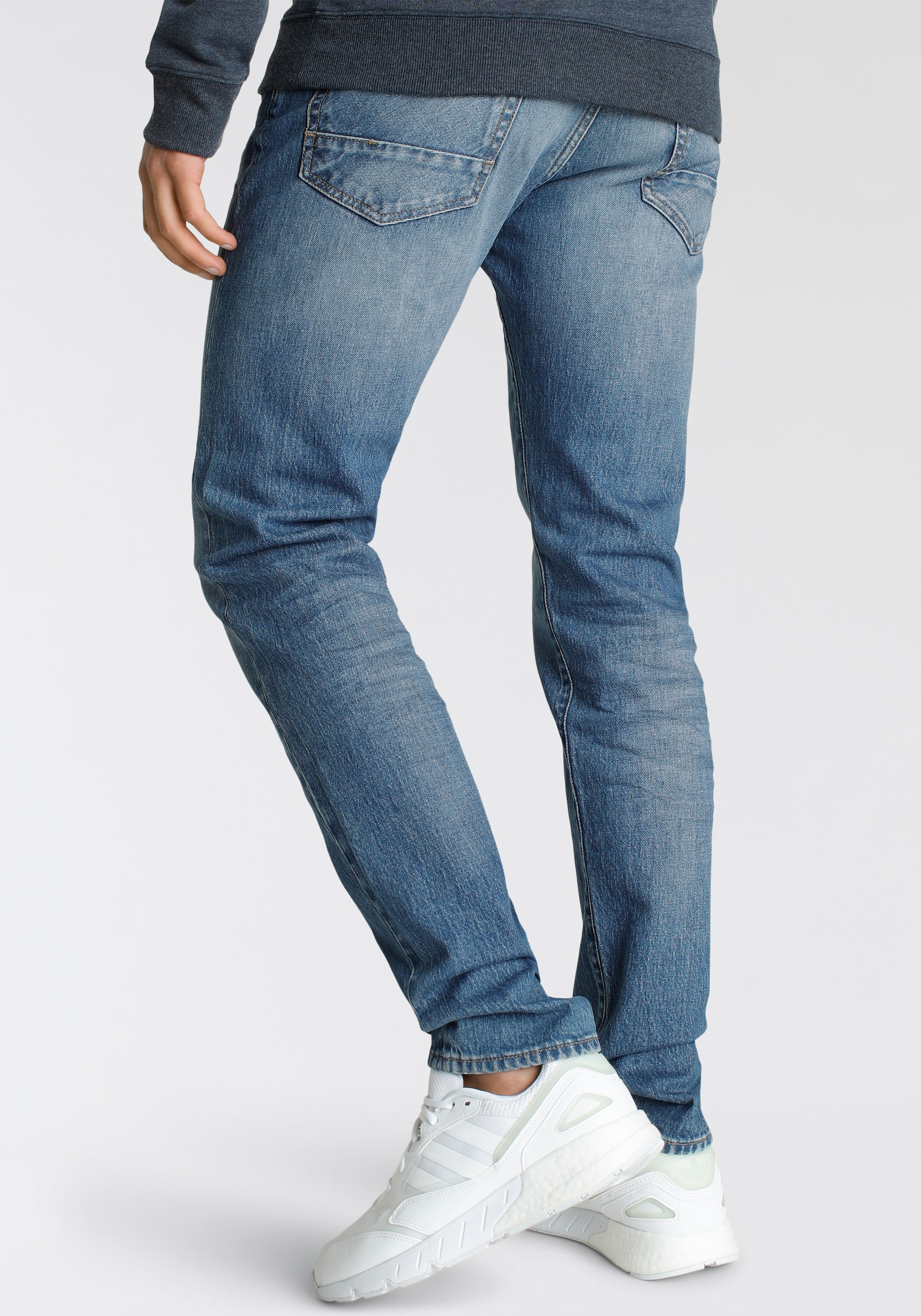 Alife & Kickin Tapered-fit-Jeans »LennoxAK«, Ökologische, wassersparende Produktion durch Ozon Wash