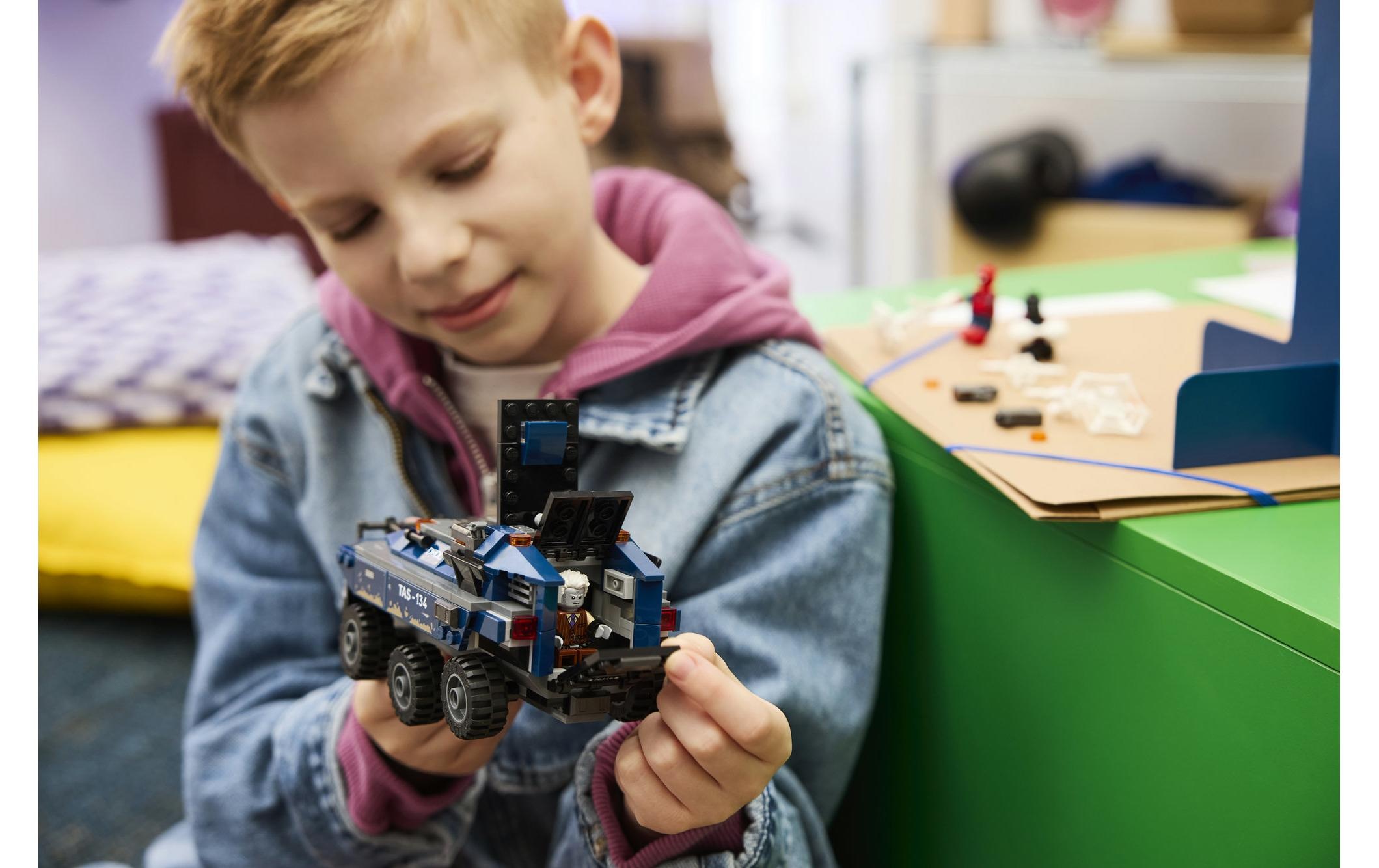 LEGO® Konstruktionsspielsteine »Spider-Man Jagt den Gefängnistransporter (76349), LEGO Super Heroes« Made in Europe