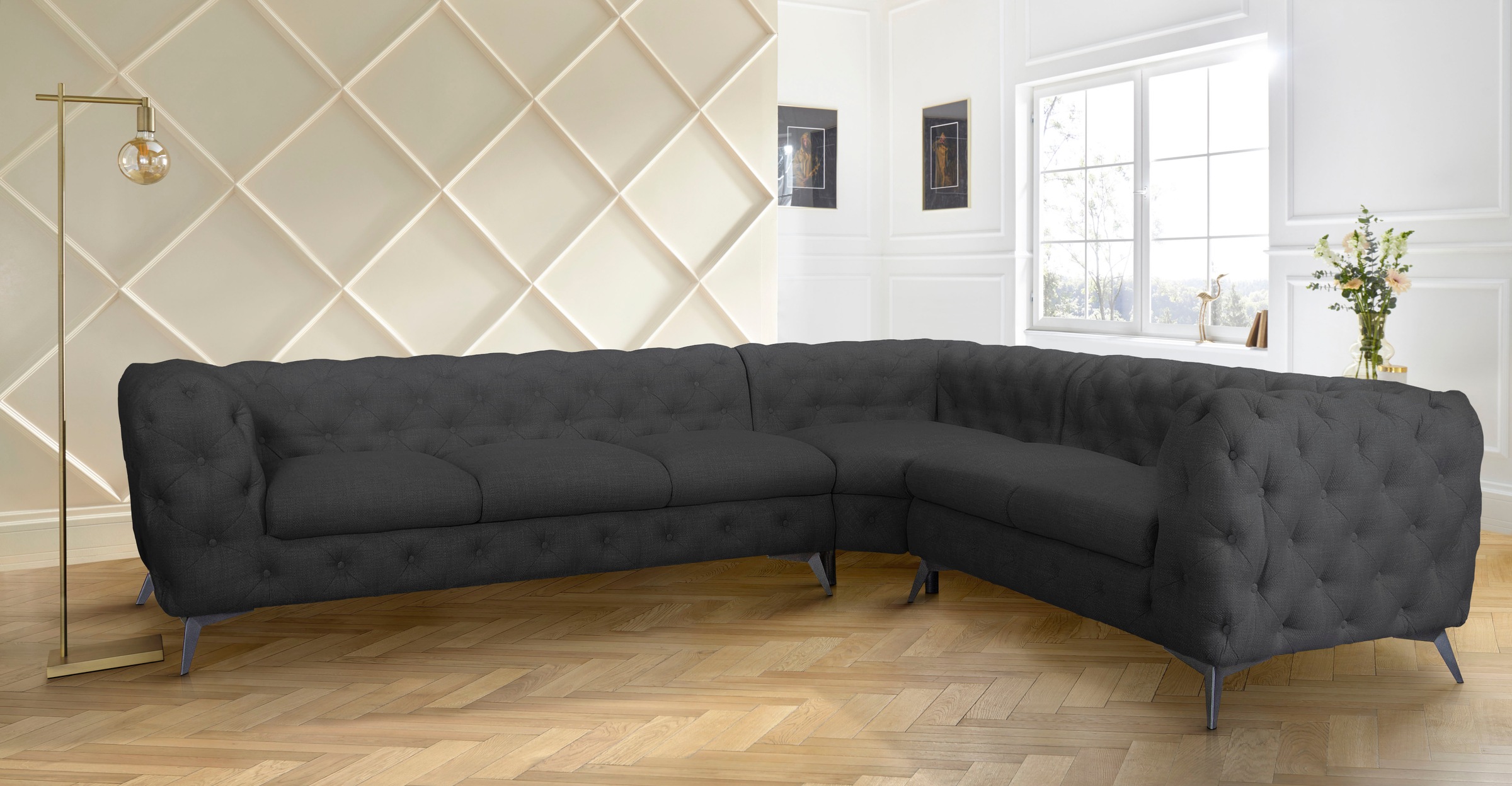 Leonique Chesterfield-Sofa »Ecksofa GLYNIS L-Form mit Wellenunterfederung, Maße B/T/H 323/264/75cm«, aufwändige Knopfheftung, moderne Chesterfield Optik, Fußfarbe wählbar