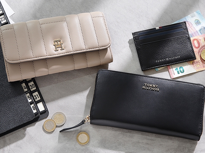 Tommy Hilfiger Geldbörse »TH LEATHER SLG LRG ZA«, Damen Geldbeutel, Portemonnaie mit goldfarbenem Logoschriftzug