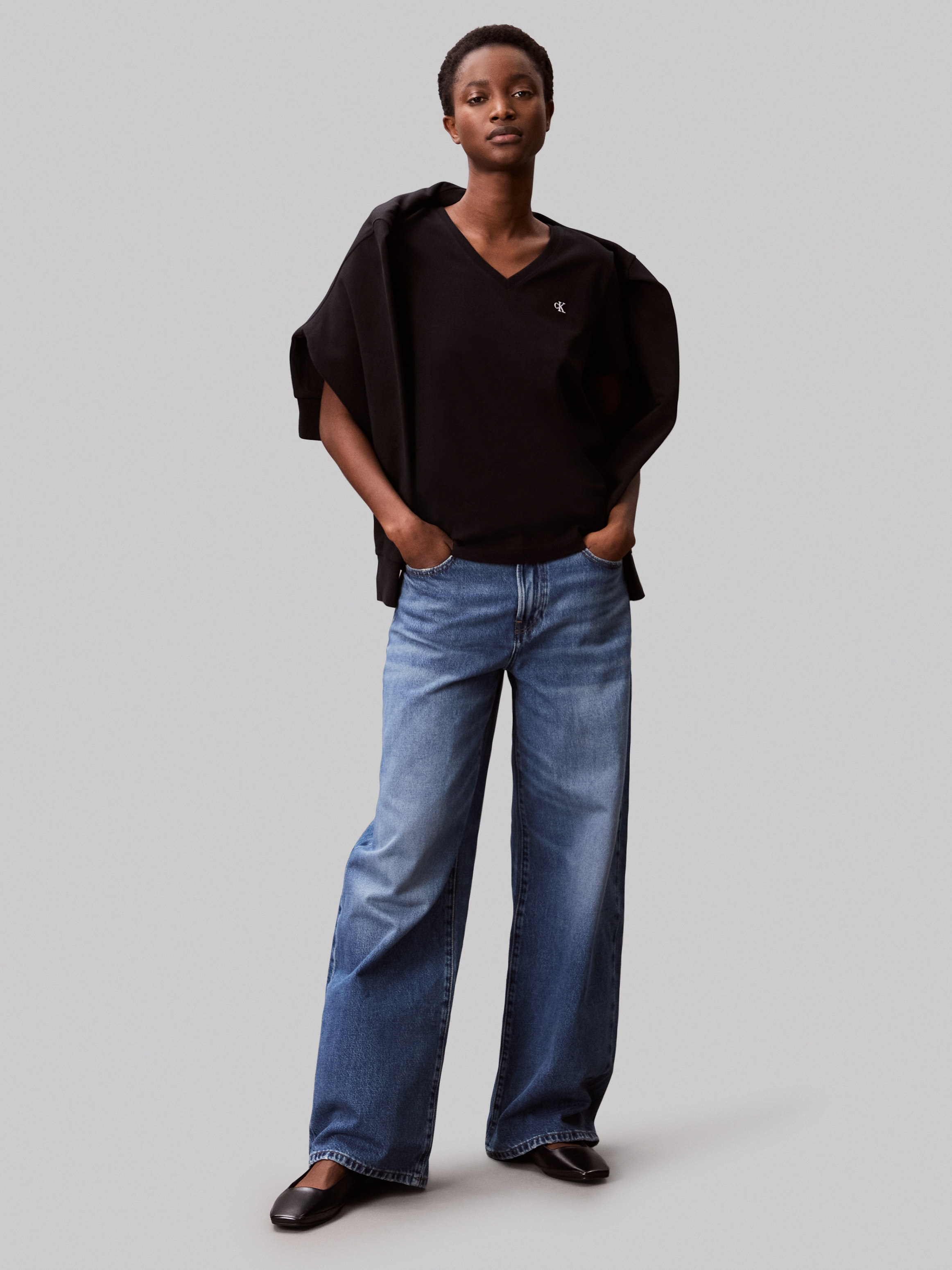 Calvin Klein Jeans T-Shirt »Archive Jersey Vnk Tee EU«, Mit V-Ausschnitt