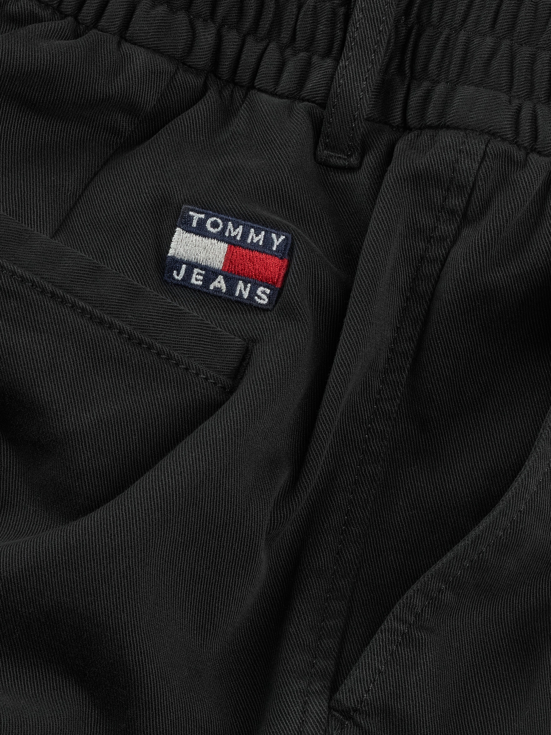 Tommy Jeans Chinohose »TJM CASUAL ELASTICATED PANT«, mit Bundfalten
