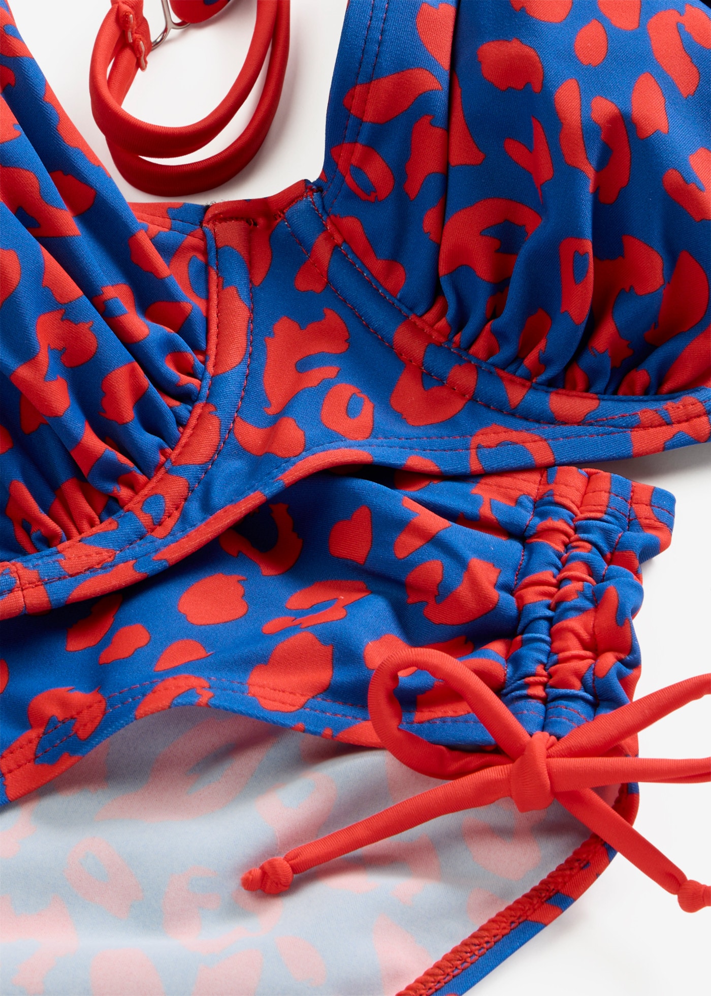 bonprix Bustier-Bikini Set,  mit Bügel, im Leo-Design, sportlicher Stil, aus Polyamid und Elasthan