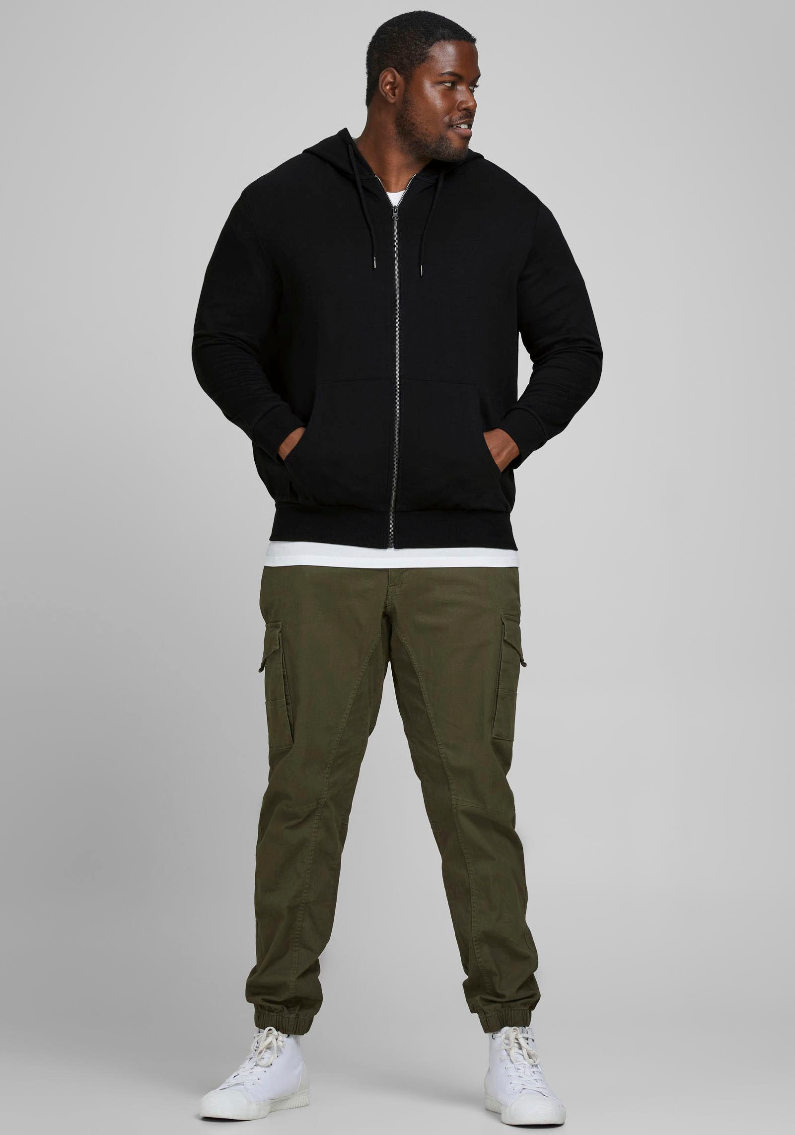 Jack & Jones PlusSize Kapuzensweatjacke »BASIC SWEAT ZIP HOOD« bis Größe 6XL