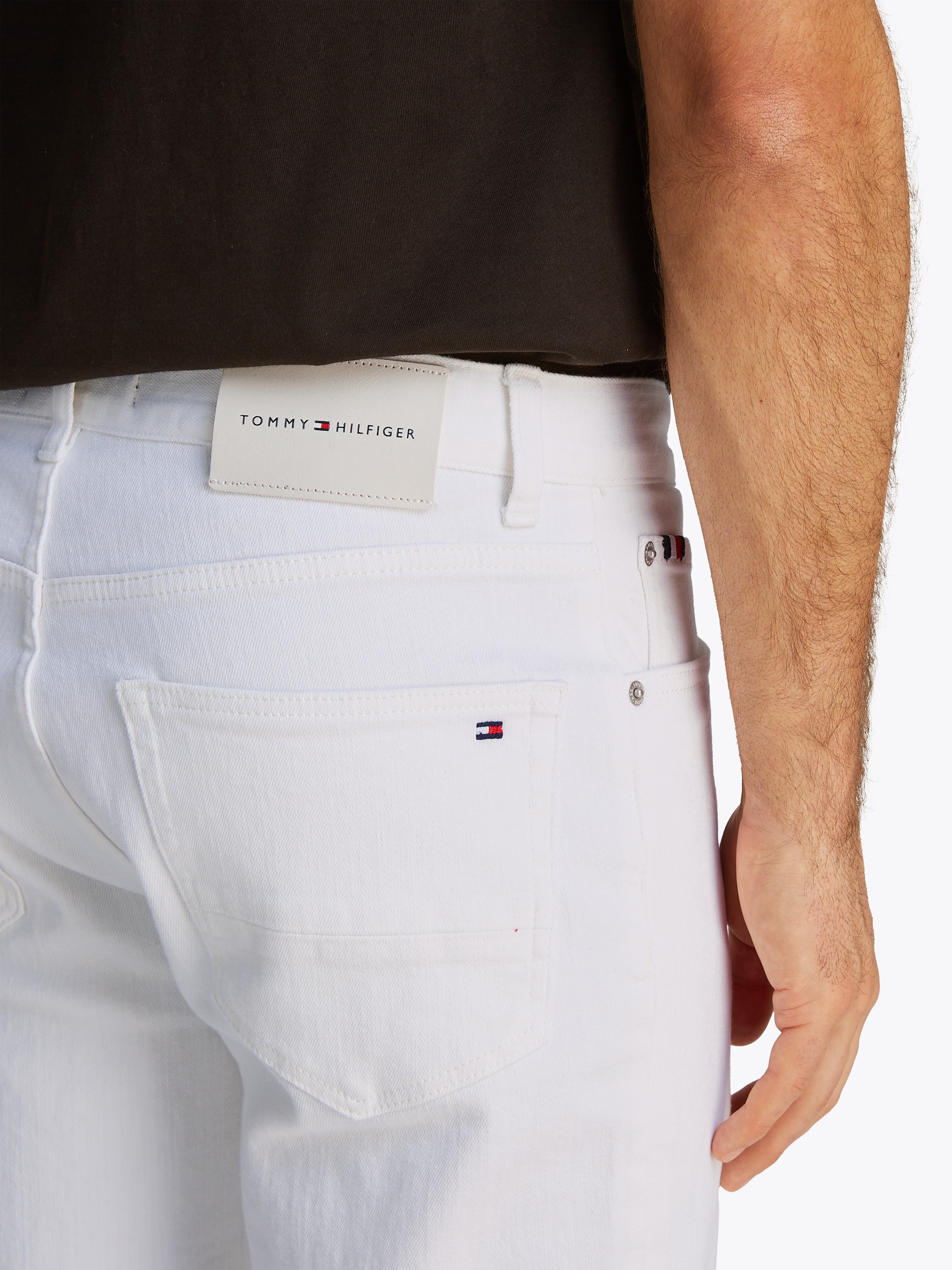 Tommy Hilfiger Straight-Jeans »STRAIGHT DENTON STR MESA BLUE«, in hellblauer Waschung