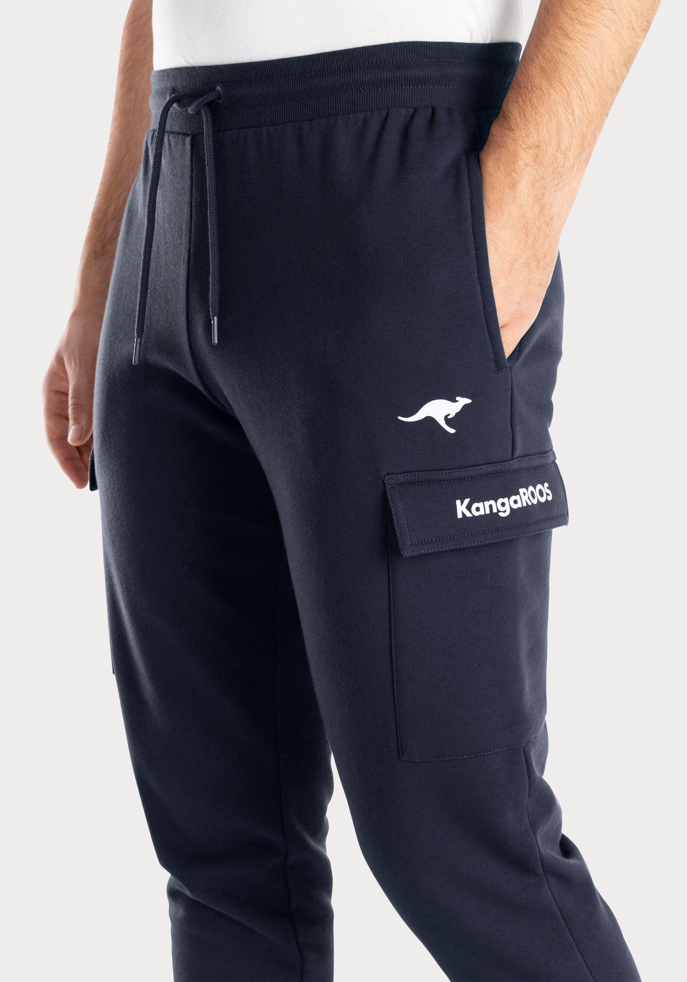 KangaROOS Sweathose, Jogginghose mit Kordel, Relaxhose leichte Sweat-Qualtität
