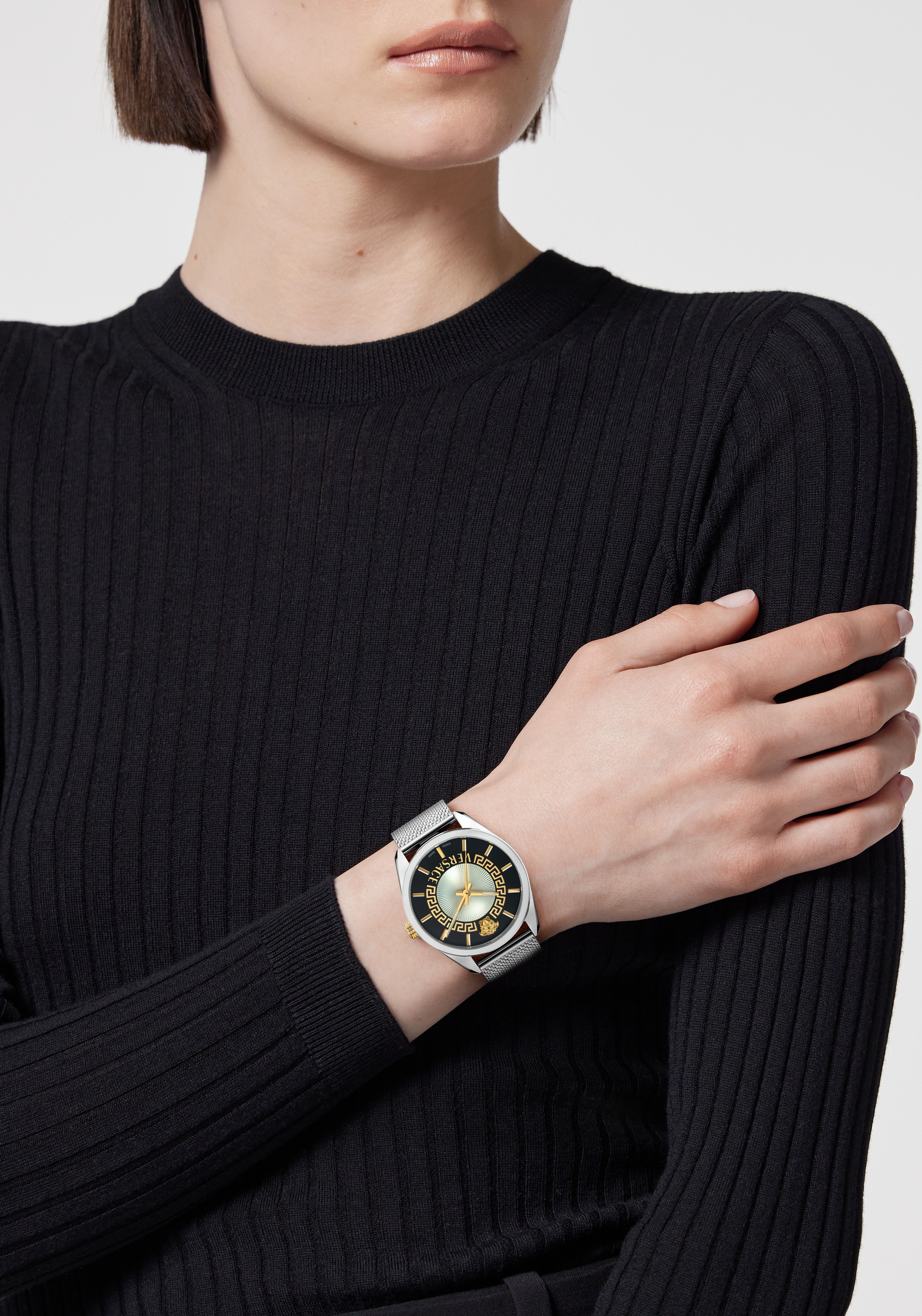 Versace Quarzuhr »NEW V-CIRCLE LADY« Armbanduhr, Damenuhr, Saphirglas, Swiss Made, analog