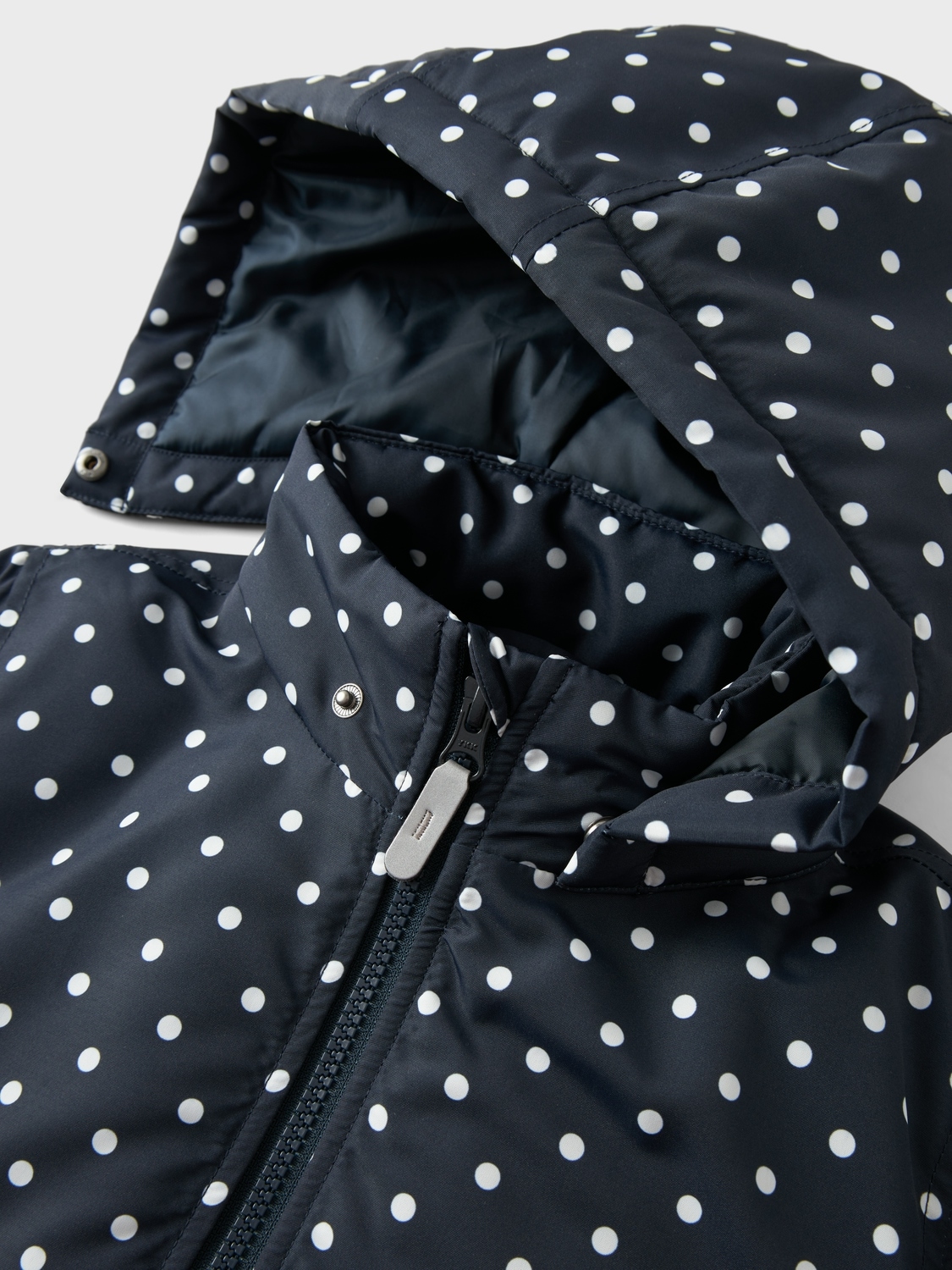 Name It Outdoorjacke »NKFMAXI JACKET AOP«, mit Kapuze, mit reflektierenden Details