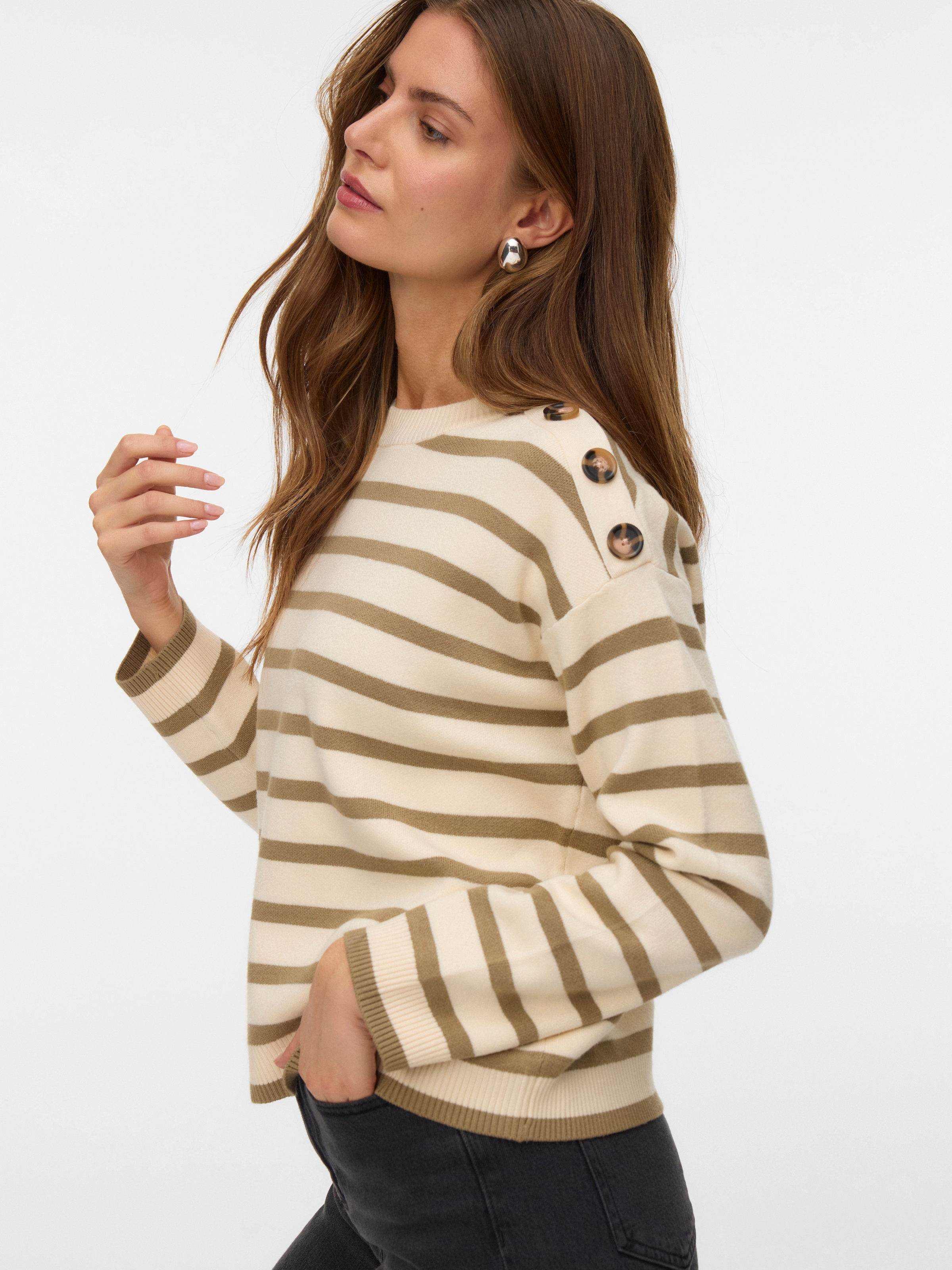 Vero Moda Rundhalspullover »Vmsaba Ls O-Neck Button Pullover Ga Noos« Mit Zierknöpfen Auf Der Linken Schulter