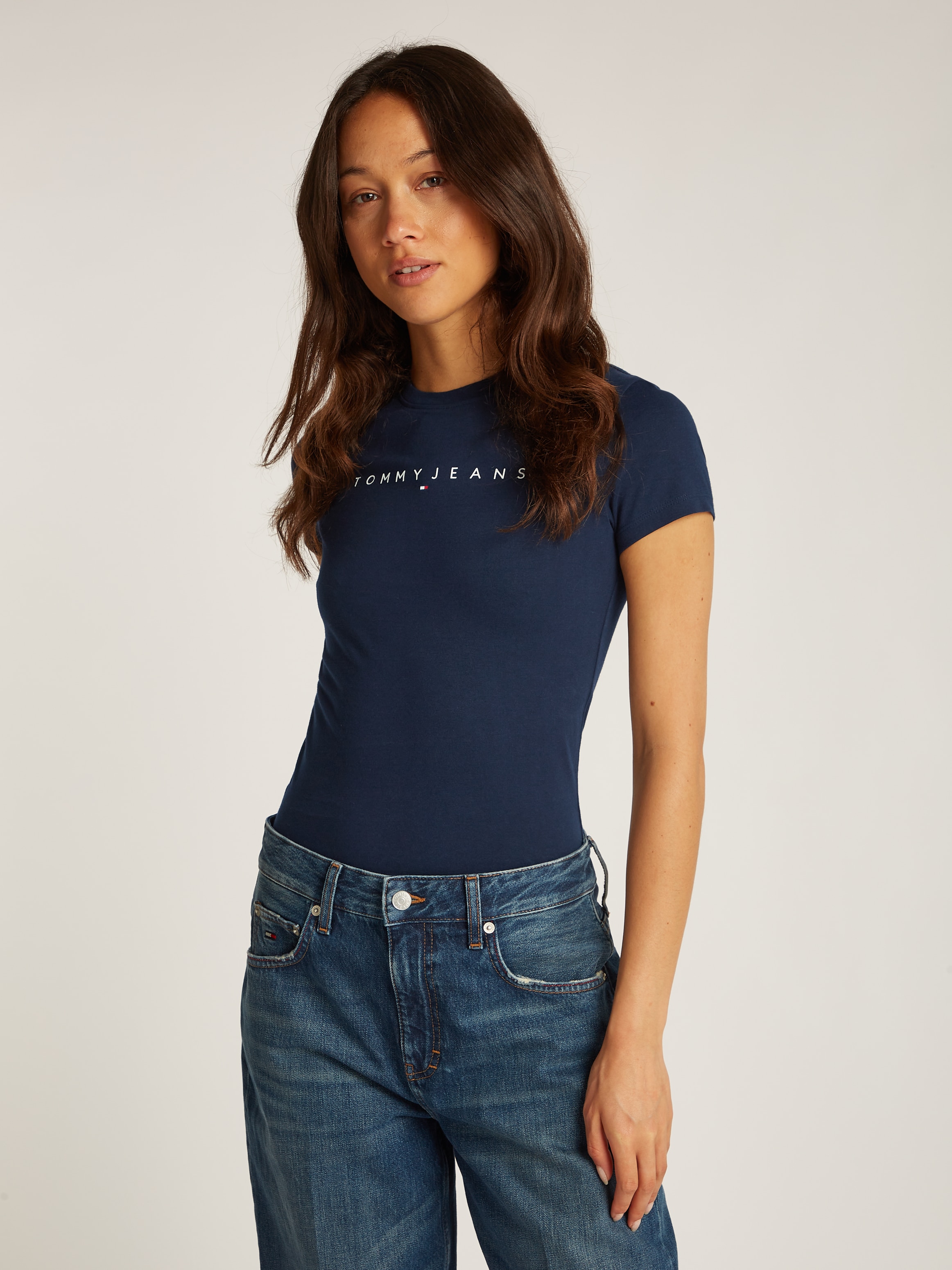 Tommy Jeans Curve T-Shirt »TJW SLIM LINEAR TEE EXT«, in Große Größen