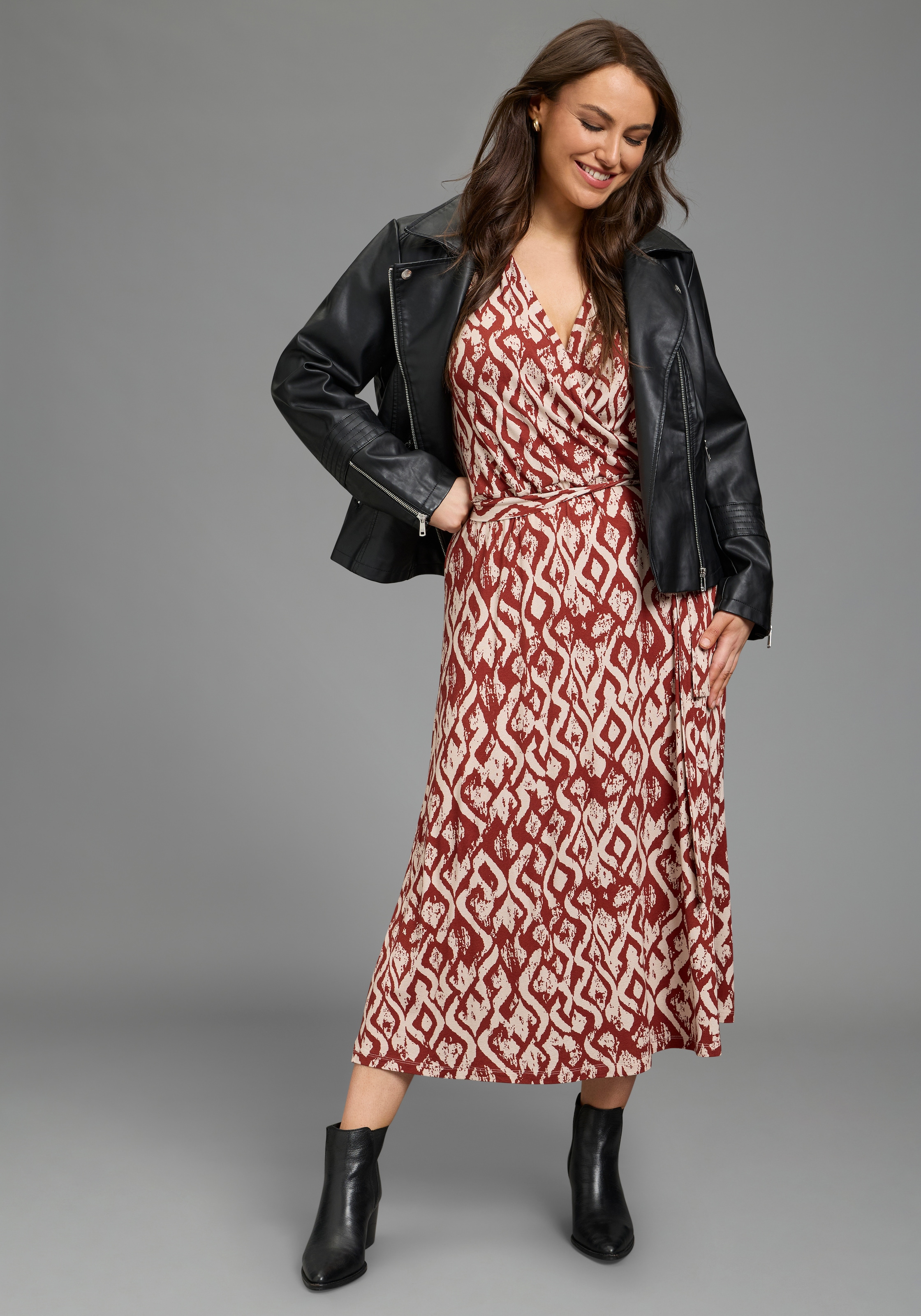 Laura Scott CURVE Jerseykleid wadenlanger Schnitt, aus weichem Jersey, elastische Viskosemischung