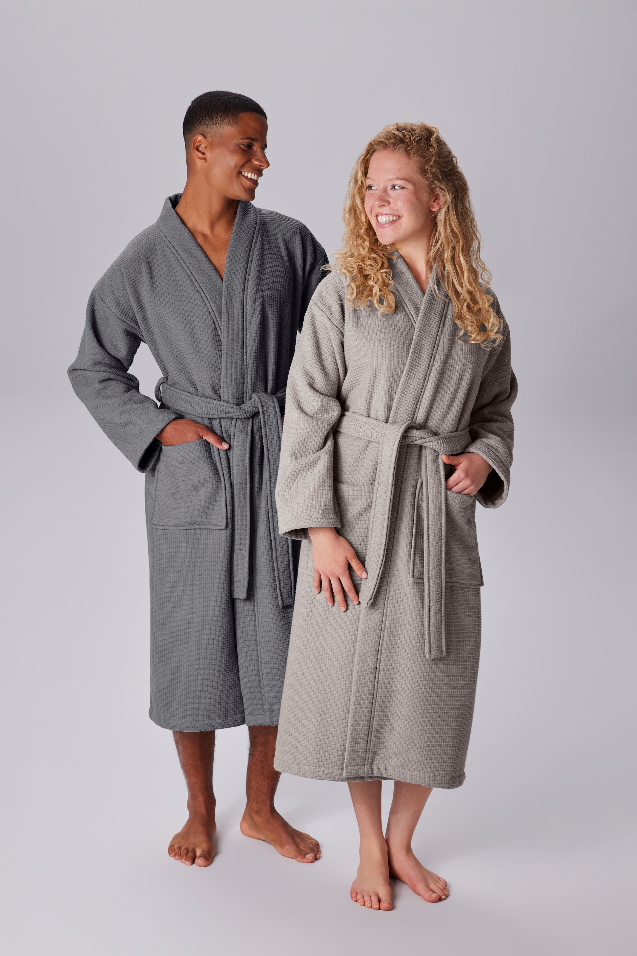 OTTO home Unisex-Bademantel »Merida, Waffelpiqué, Premium Qualität, 500 g/m², Morgenmantel« 1 Stk. Hotelbademantel, dicke Qualität, S-2XL, auch ideal für Sauna & Spa