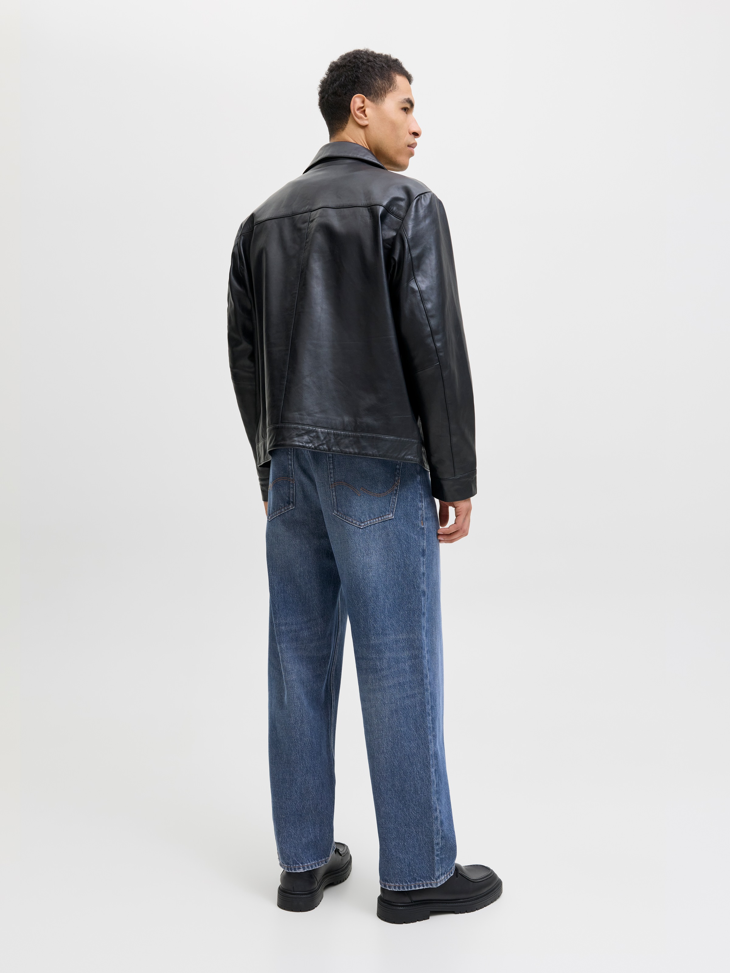 Jack & Jones Relax-fit-Jeans »JJIALEX mit cleanem Look und Taschenvielfalt«, mit Gürtelschlaufen