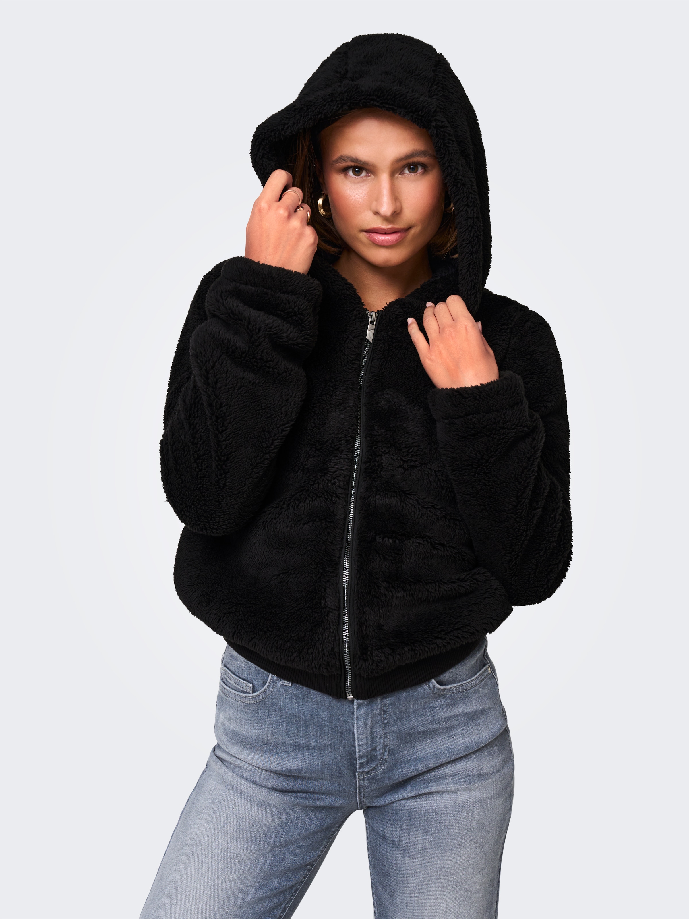 ONLY Kapuzenplüschjacke »ONLNEWANNA CONTACT SHERPA JKT OTW NOOS«, mit Kapuze
