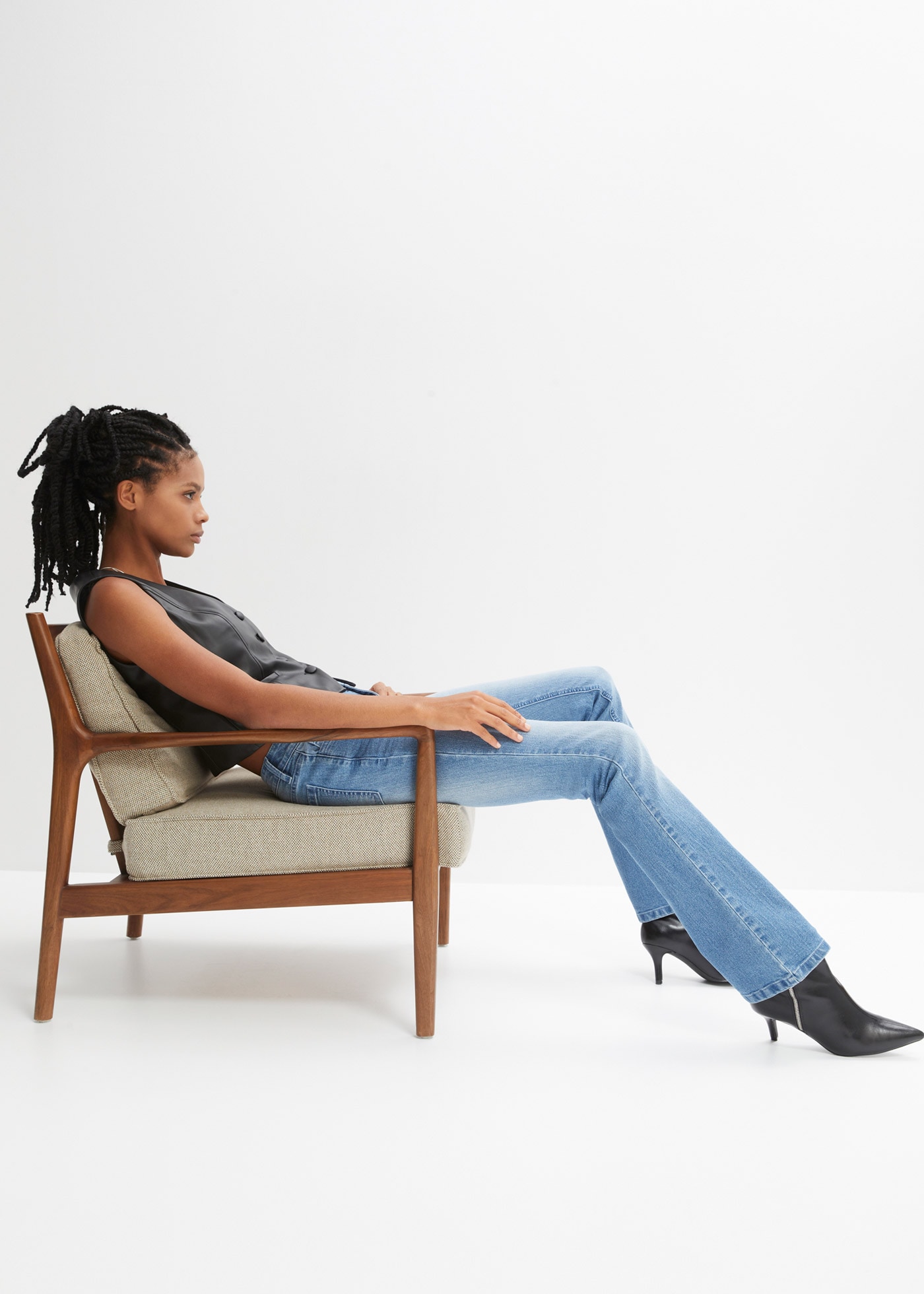 bonprix Schlagjeans »Flared Jeans Mid Waist, Stretch« 5-Pocket-Style, aus Baumwolle, Polyester und Elasthan, Mid Waist