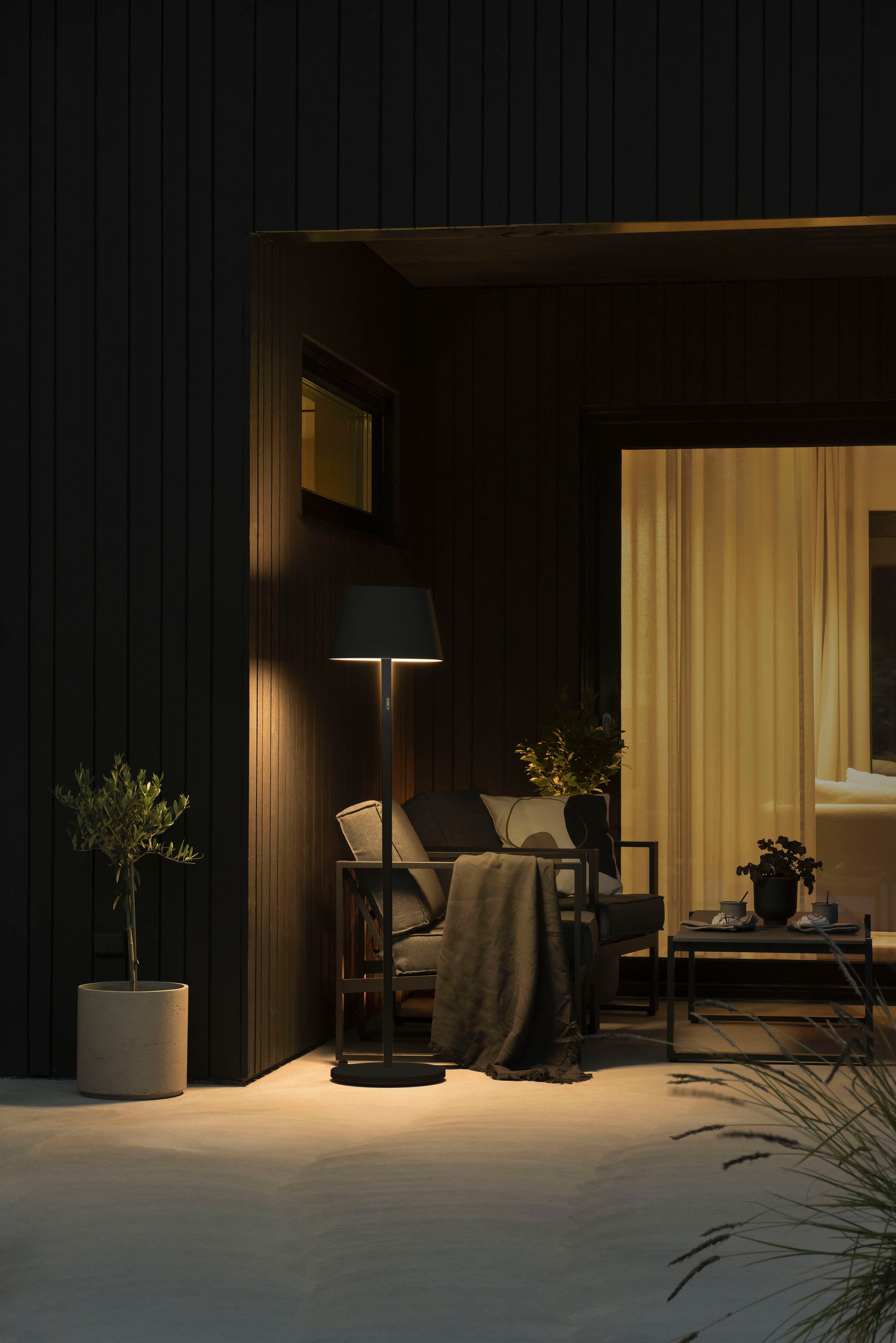 KONSTSMIDE LED Stehlampe »Pomezia«, Leuchtmittel LED-Modul | LED fest integriert, Pomezia LED USB-Stehlampe, 2700K/3000K/4000K, dimmbar